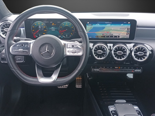 MERCEDES-BENZ A 250 AMG Line-image-8