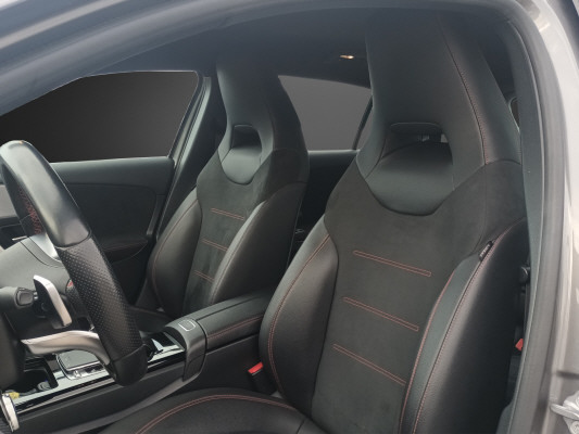 MERCEDES-BENZ A 250 AMG Line-image-6
