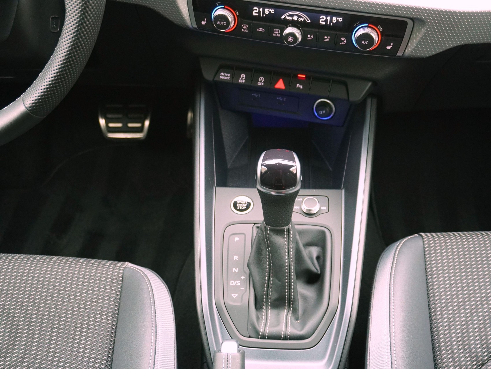 AUDI A1 Sportback 40 TFSI S Line S-Tronic **Audi Werksgarantie bis 05/2030**-image-16