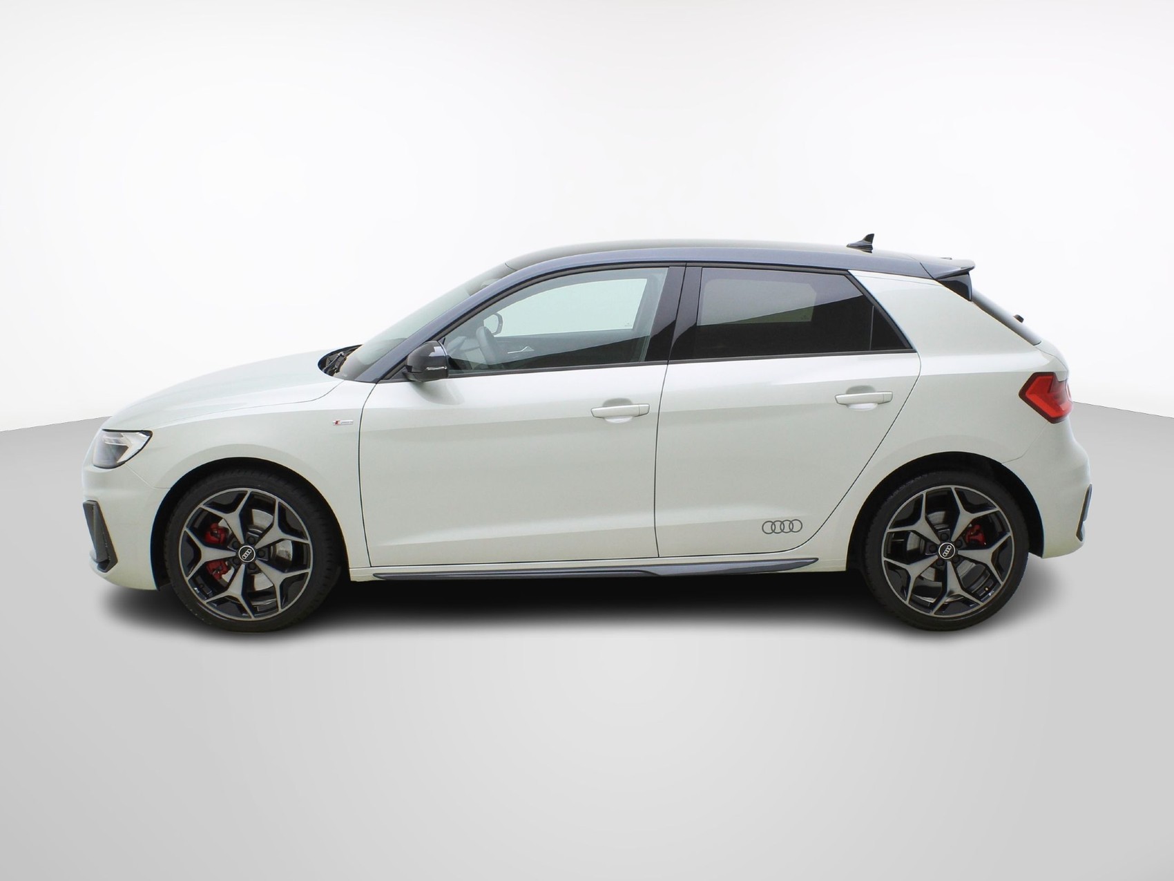 AUDI A1 Sportback 40 TFSI S Line S-Tronic **Audi Werksgarantie bis 05/2030**-image-2
