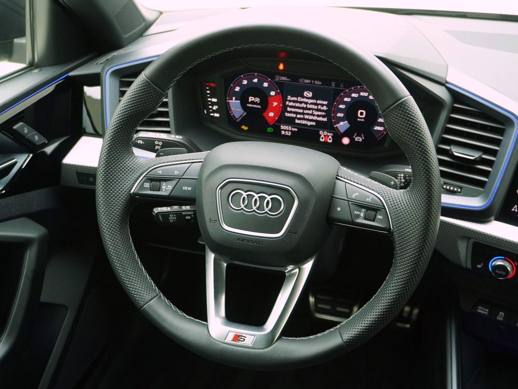 AUDI A1 Sportback 40 TFSI S Line S-Tronic **Audi Werksgarantie bis 05/2030**-image-12