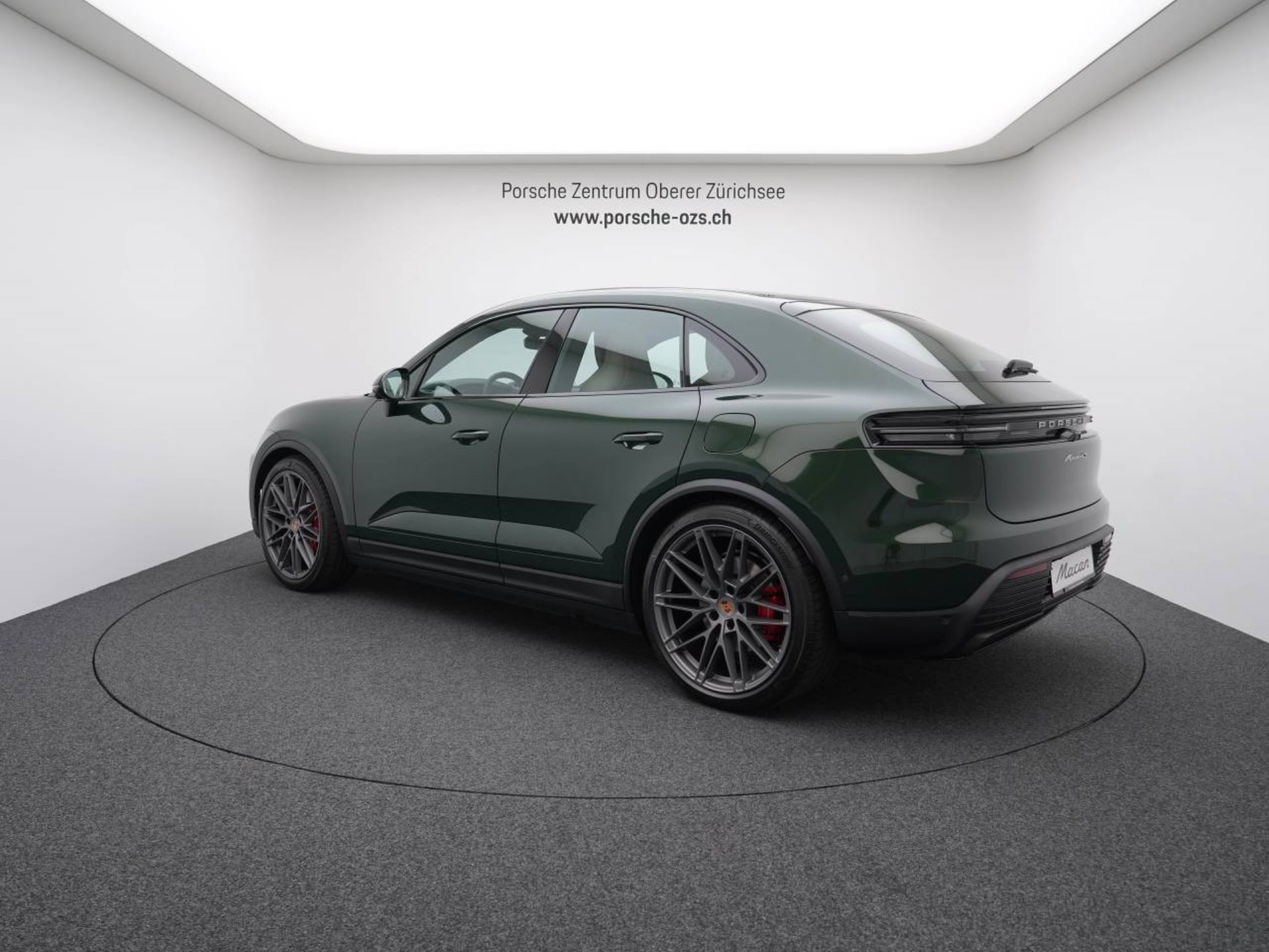 PORSCHE Macan 4S-image-2