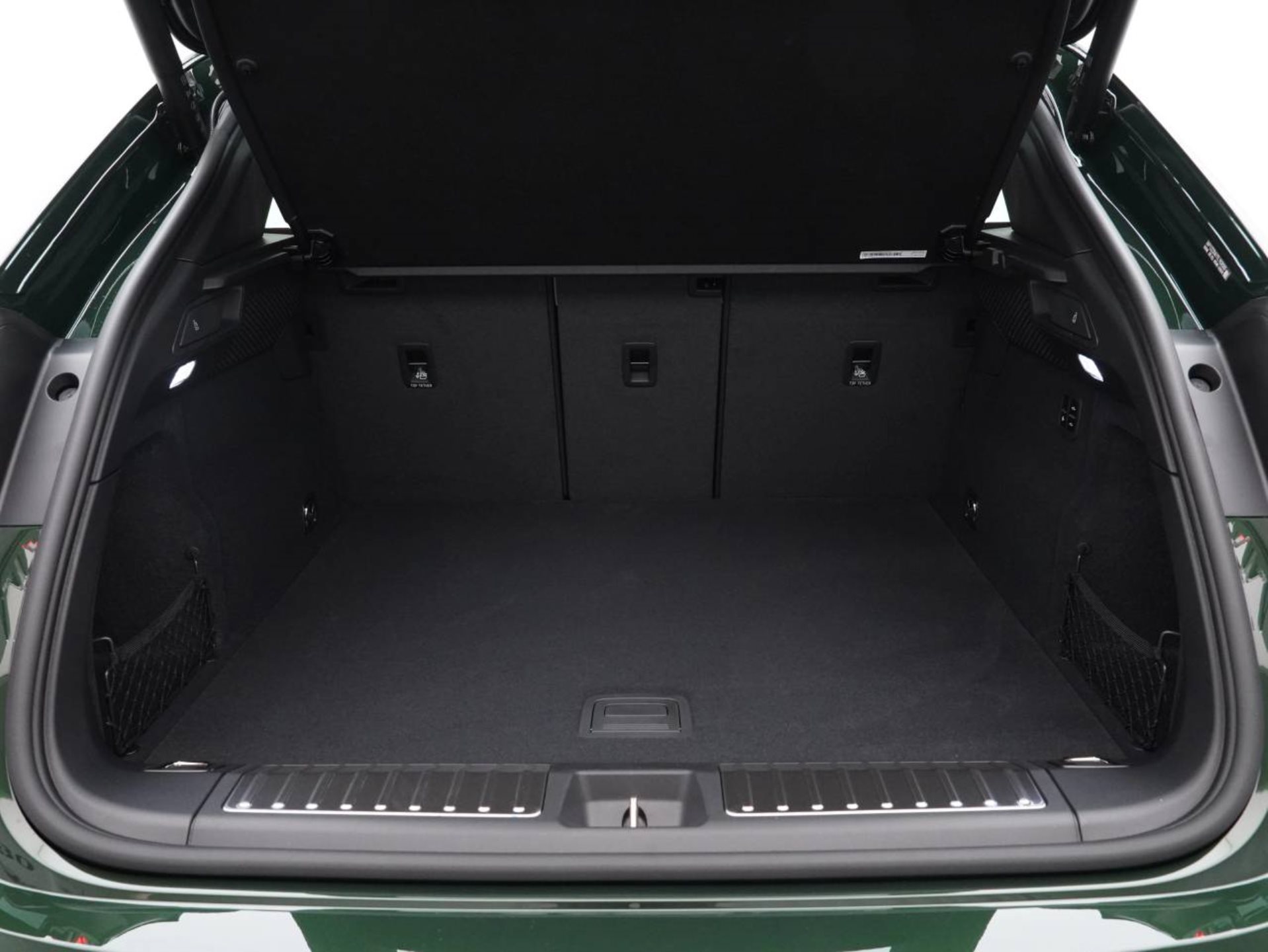 PORSCHE Macan 4S-image-30