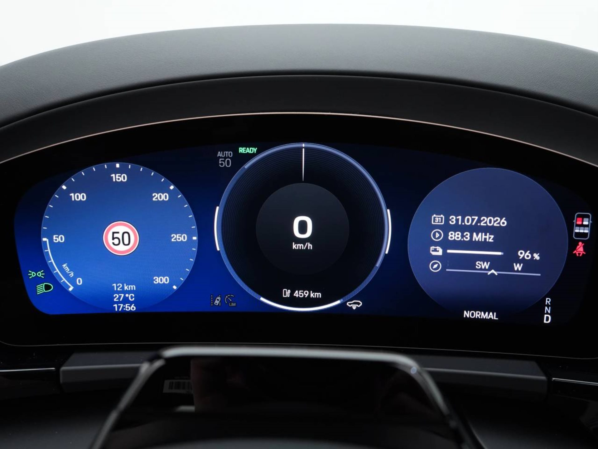 PORSCHE Macan 4S-image-15