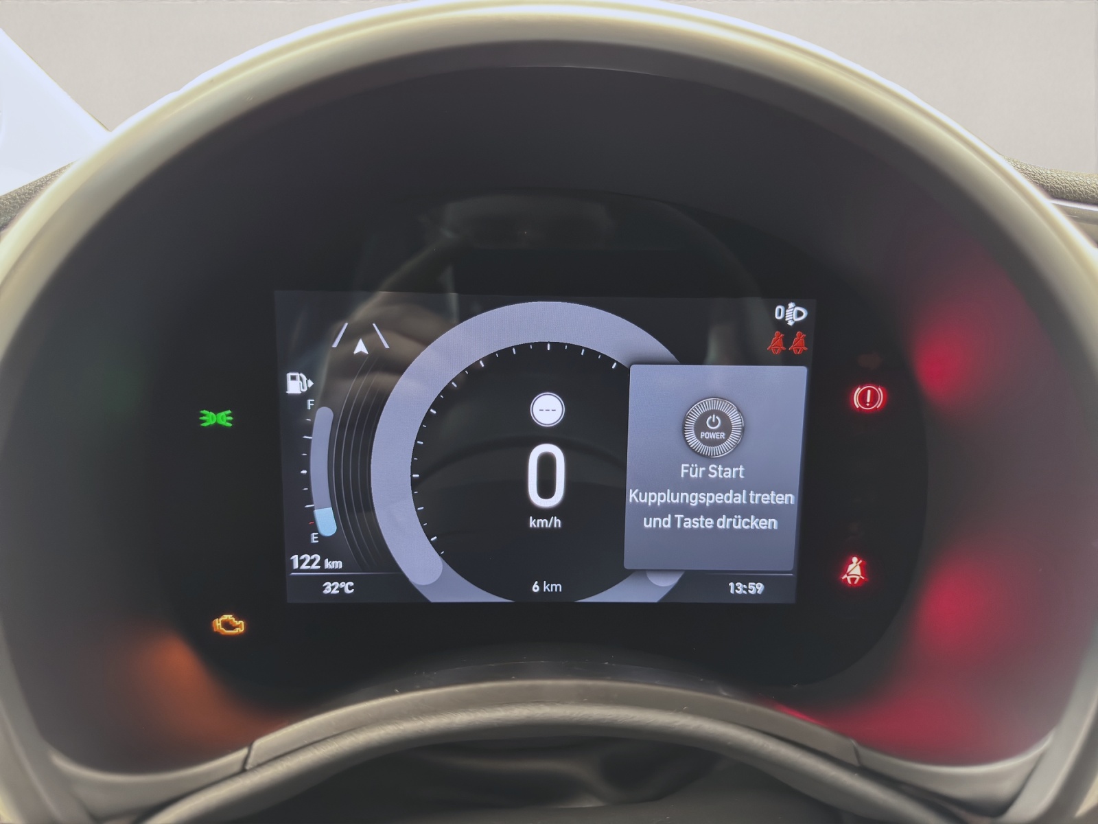 FIAT 500 1.0 Hybrid La Prima-image-10