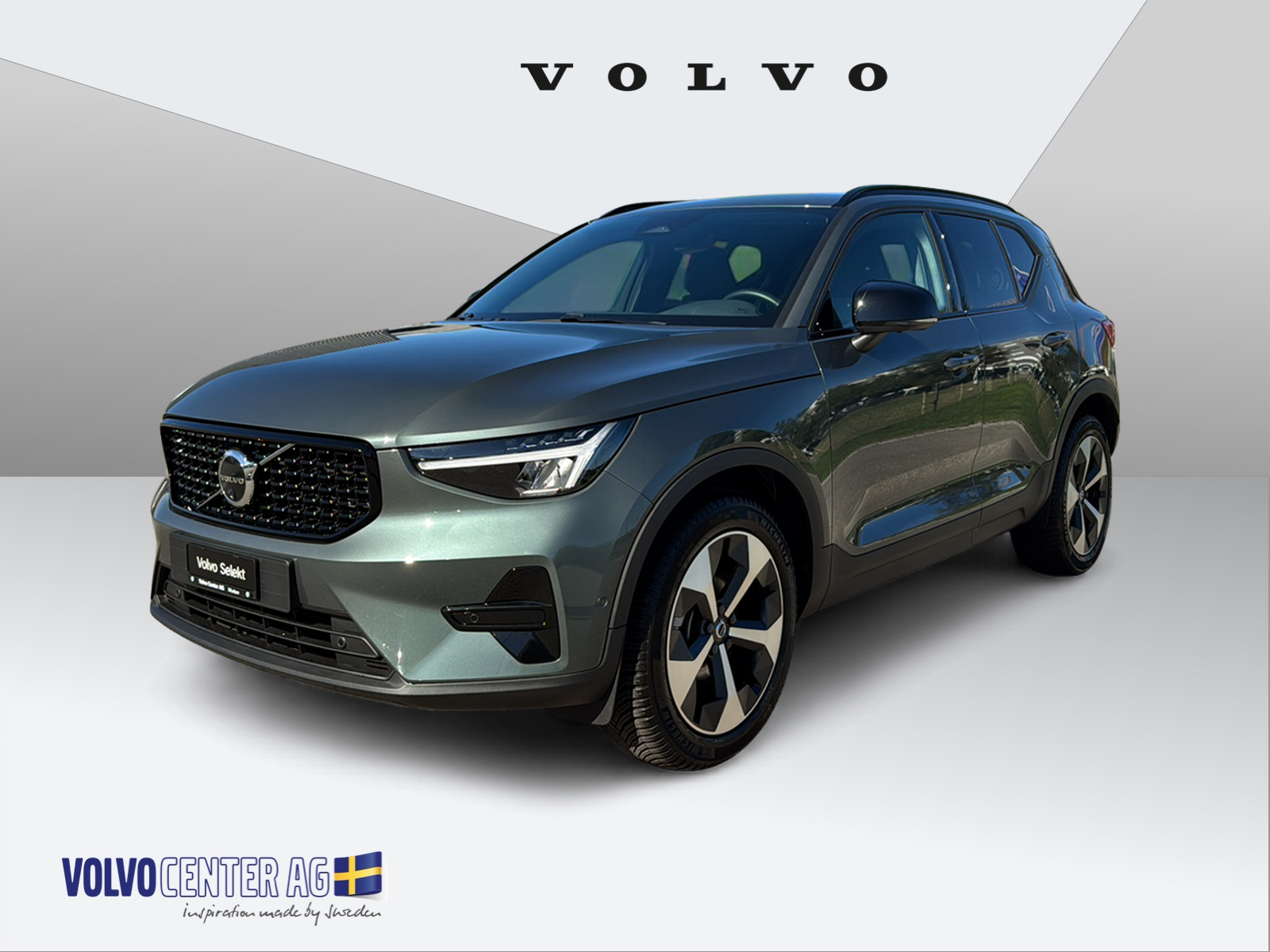 VOLVO XC40 2.0 B3 MH Plus Dark-image-0