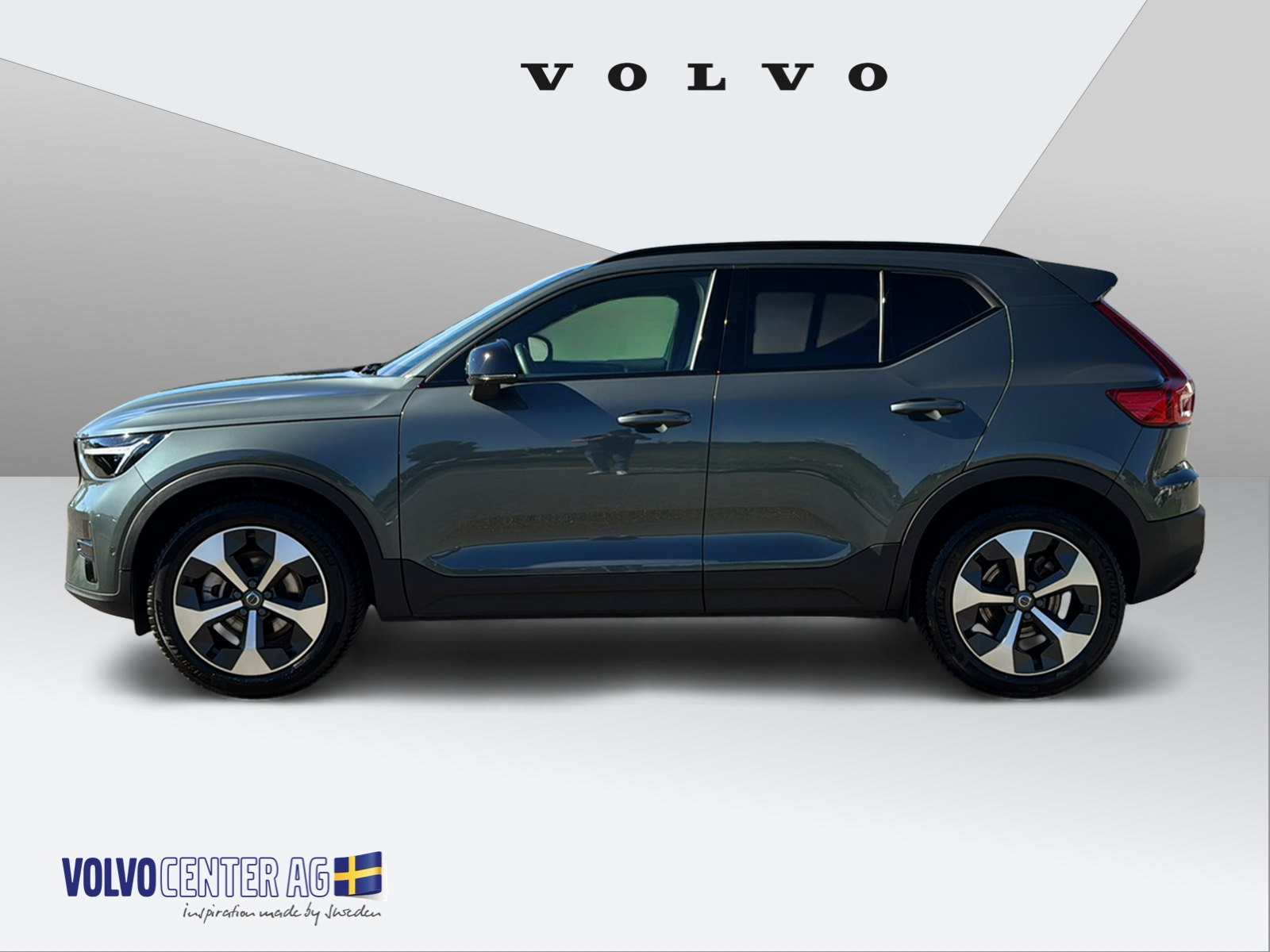 VOLVO XC40 2.0 B3 MH Plus Dark-image-1