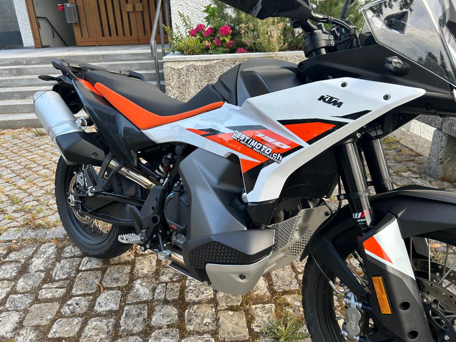 KTM 790 Adventure-image-4