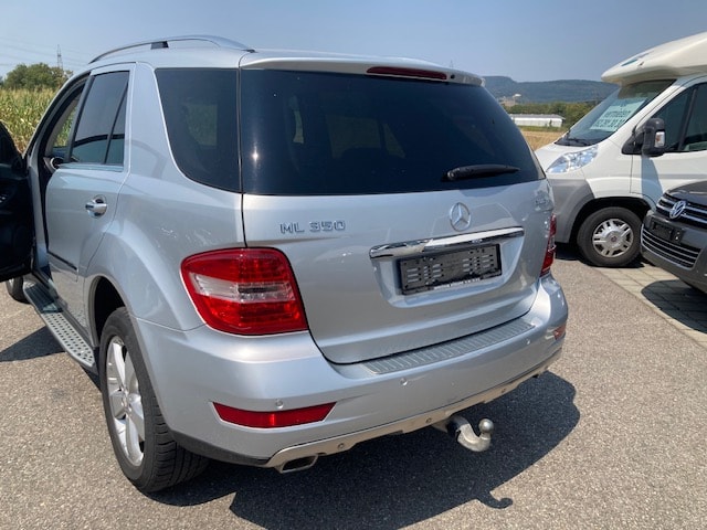 MERCEDES-BENZ ML 350 BlueTEC 4Matic 7G-Tronic-image-12