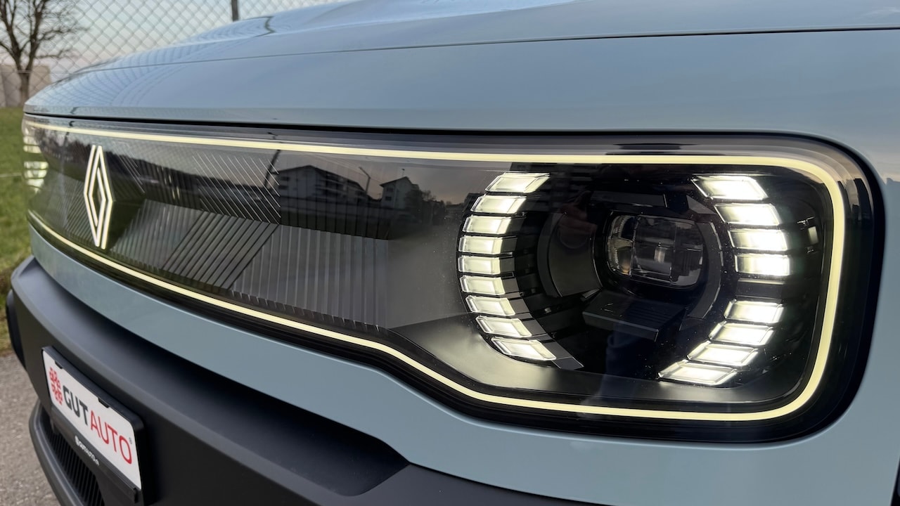 RENAULT R4 E-Tech Comfort Range 52 kWh Iconic * Vollausstattung * Toutes Options *-image-8