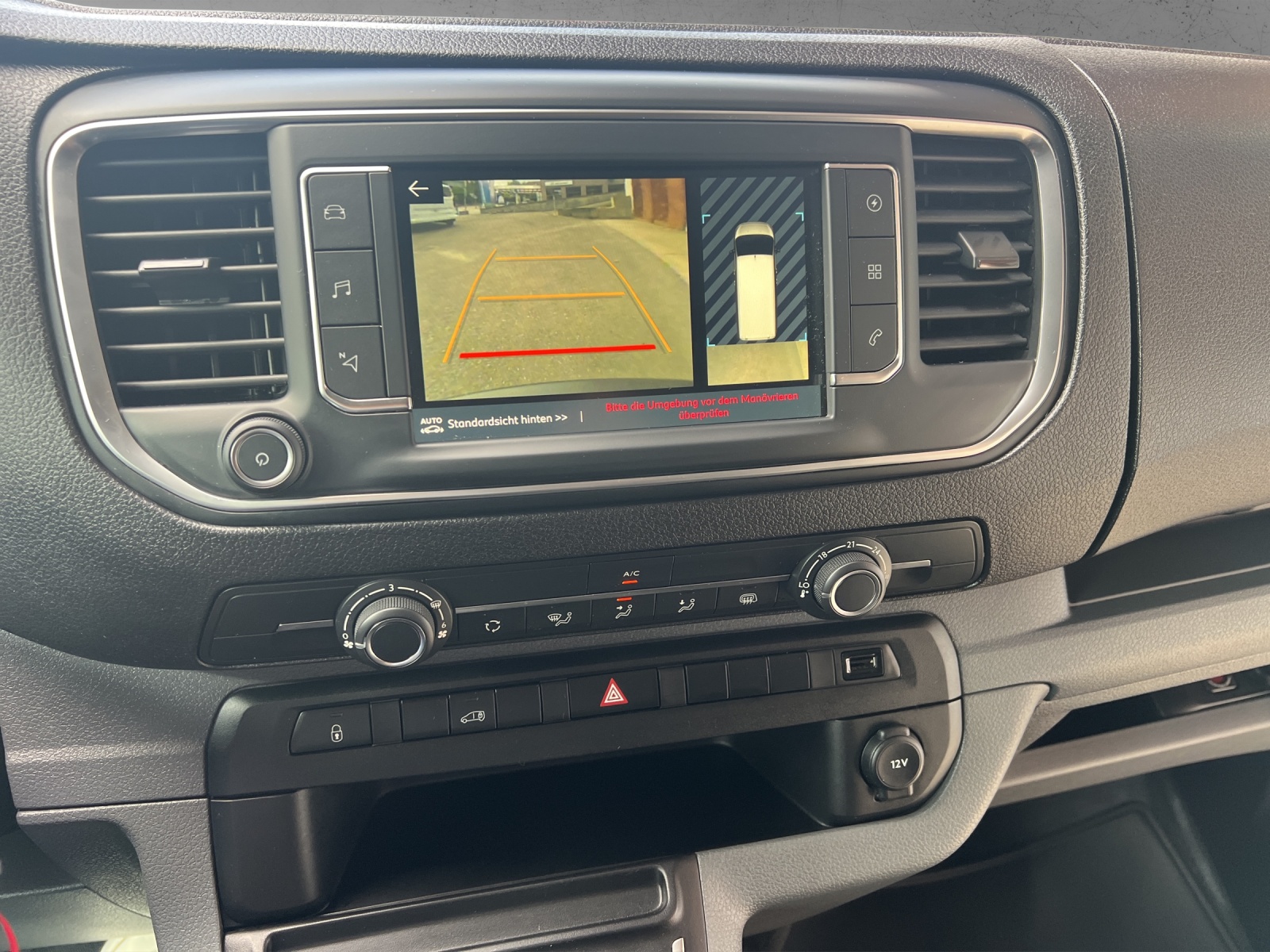 FIAT E-Scudo 50kWh L2 Base Worker-image-12