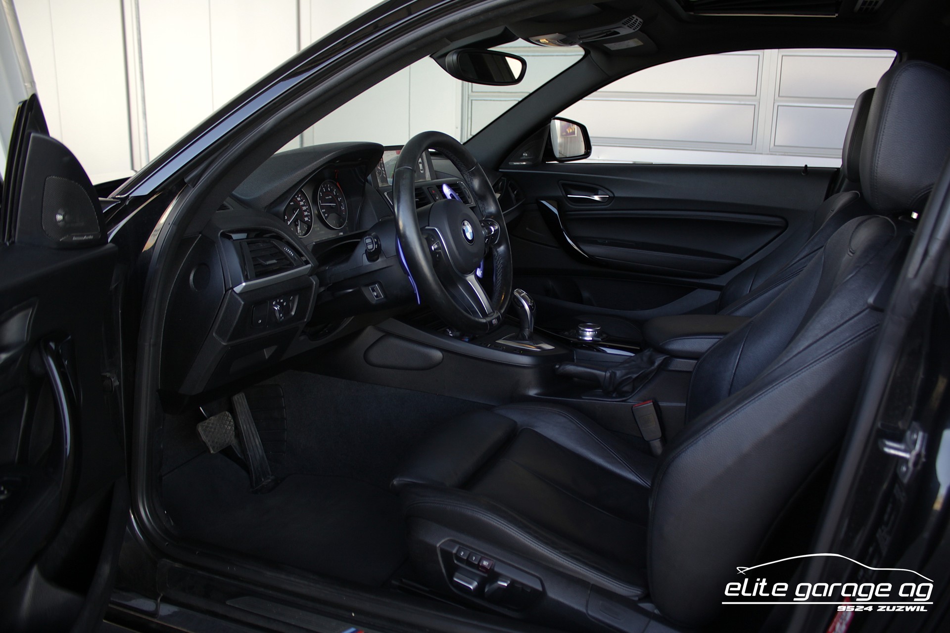 BMW M235i xDrive Steptronic M-Performance-image-13