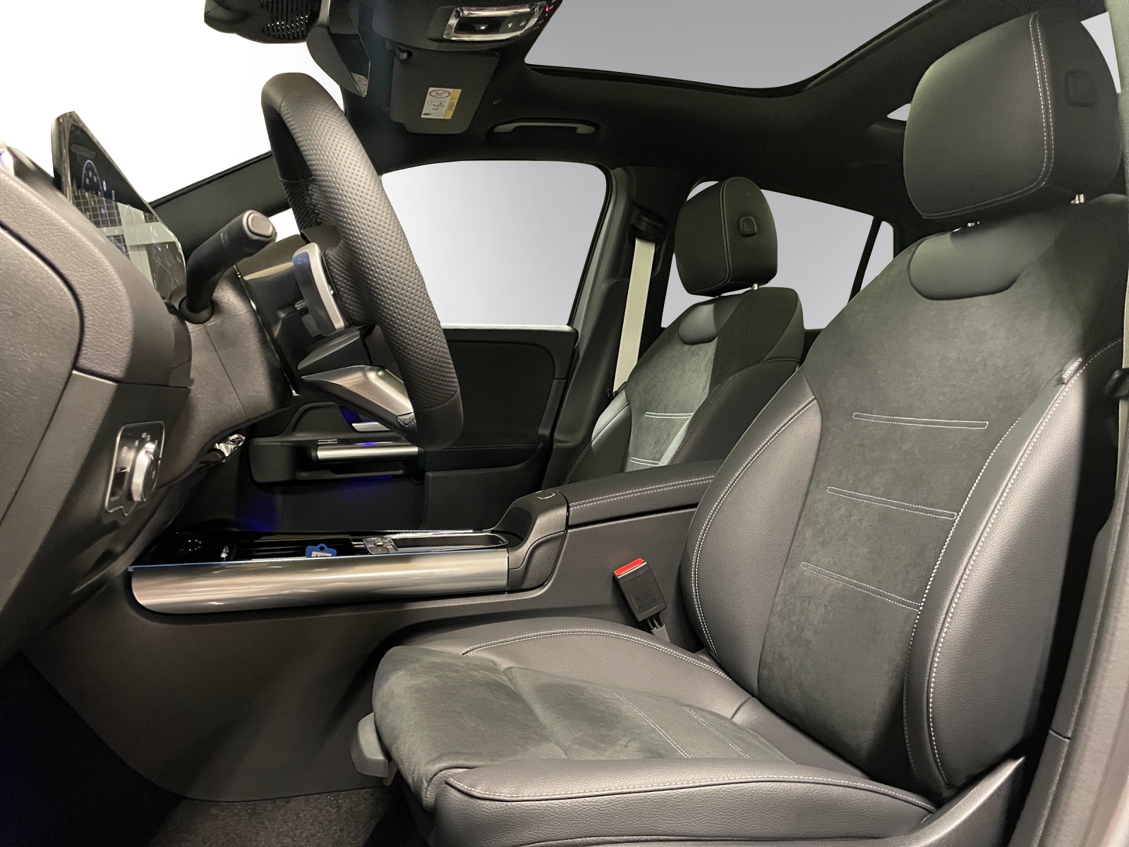 Image MERCEDES-BENZ GLA-250 GLA 250 4Matic 8G-DCT Swiss Star