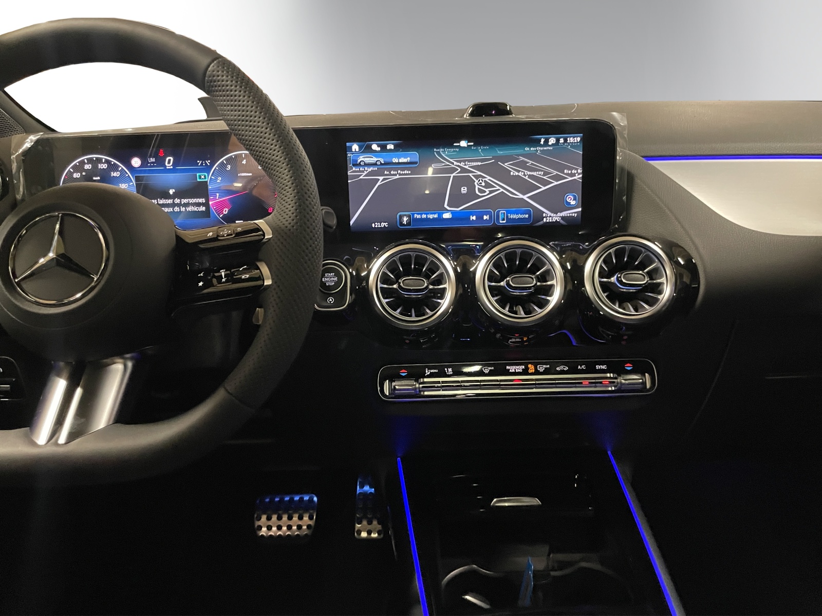 MERCEDES-BENZ GLA 250 4Matic 8G-DCT Swiss Star-image-14