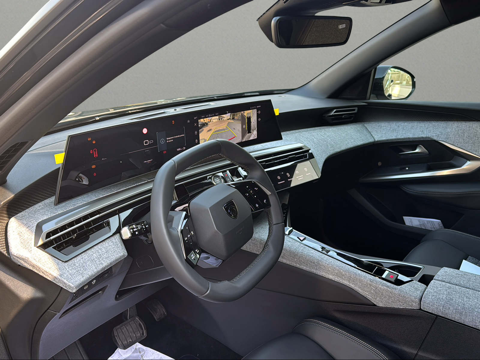 PEUGEOT 5008 145 Hybrid e-DCS6 Allure-image-4