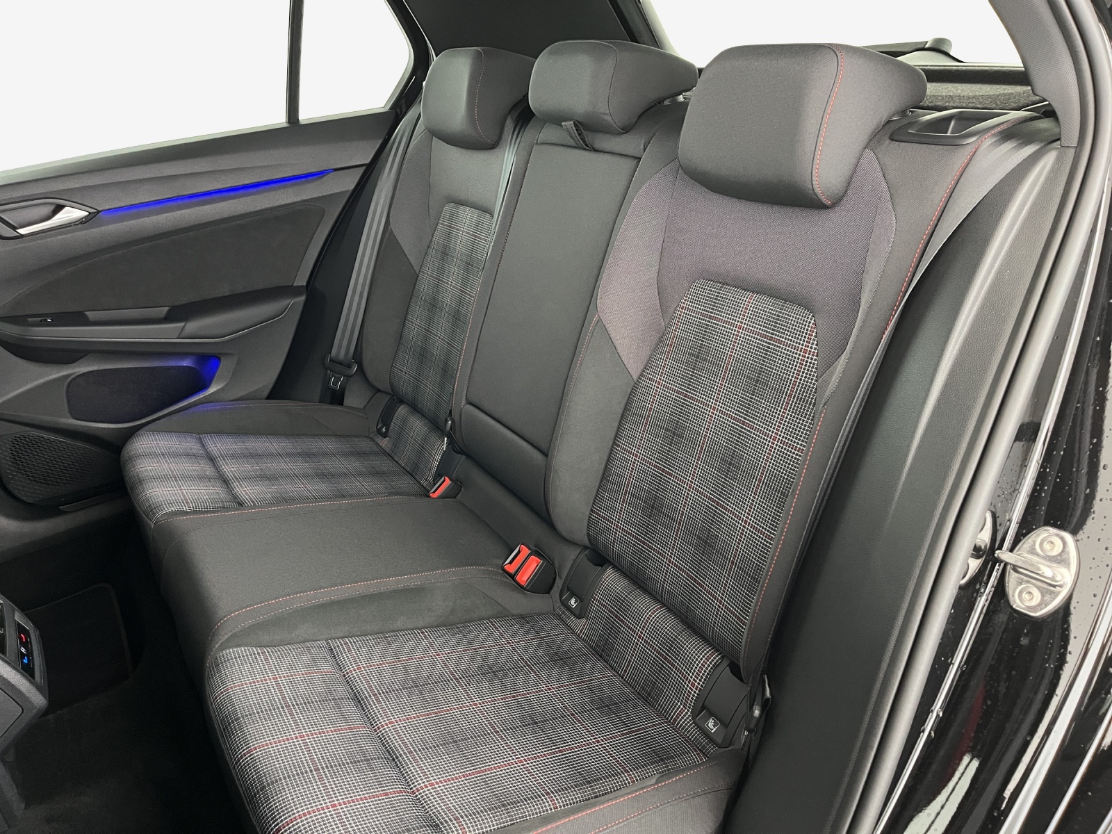 VW Golf 2.0 TSI GTI DSG-image-11