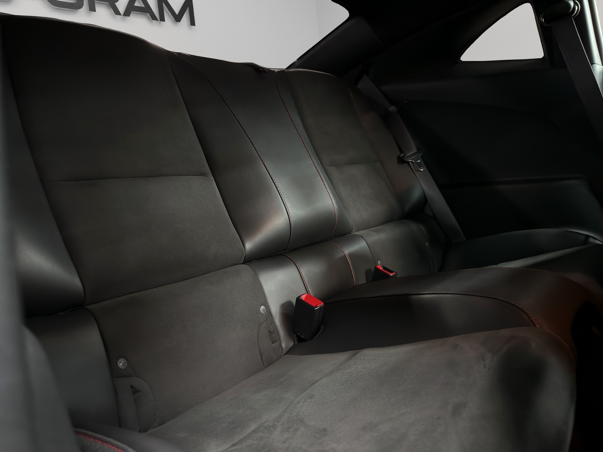 CHEVROLET Camaro ZL 1-image-27