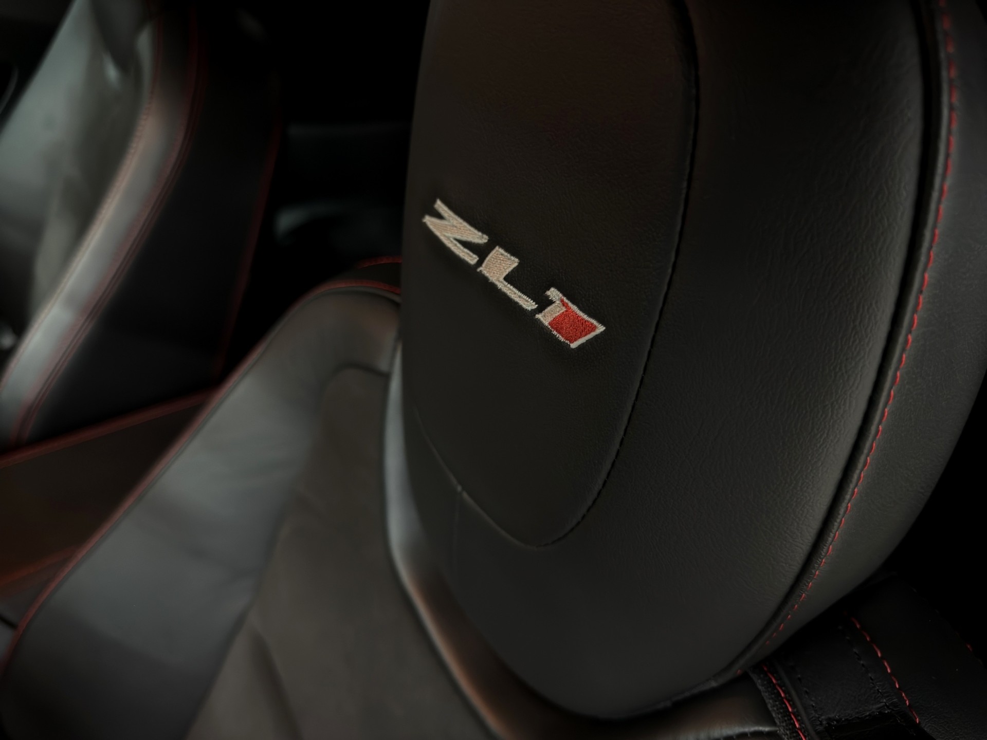 CHEVROLET Camaro ZL 1-image-25