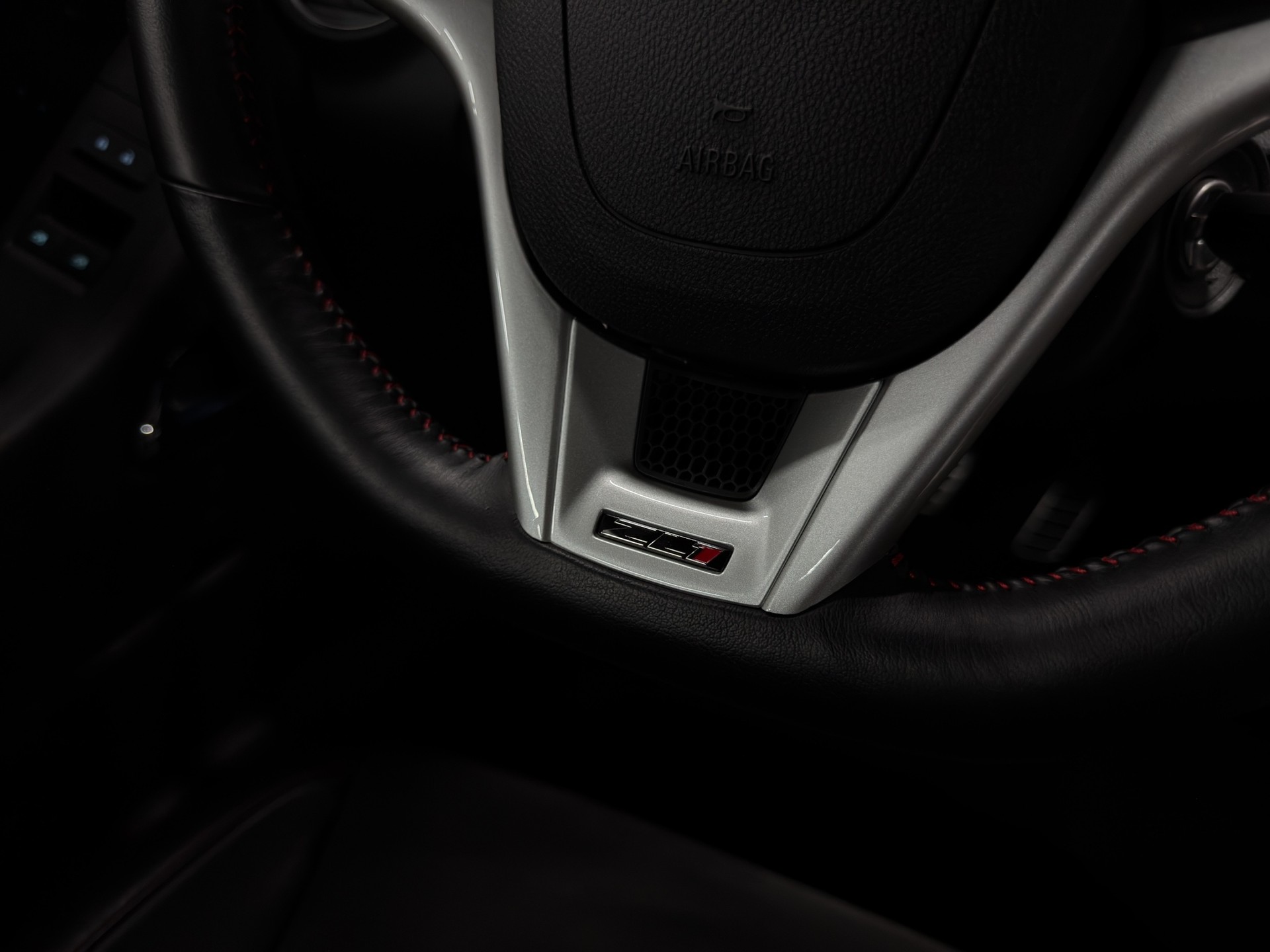 CHEVROLET Camaro ZL 1-image-21