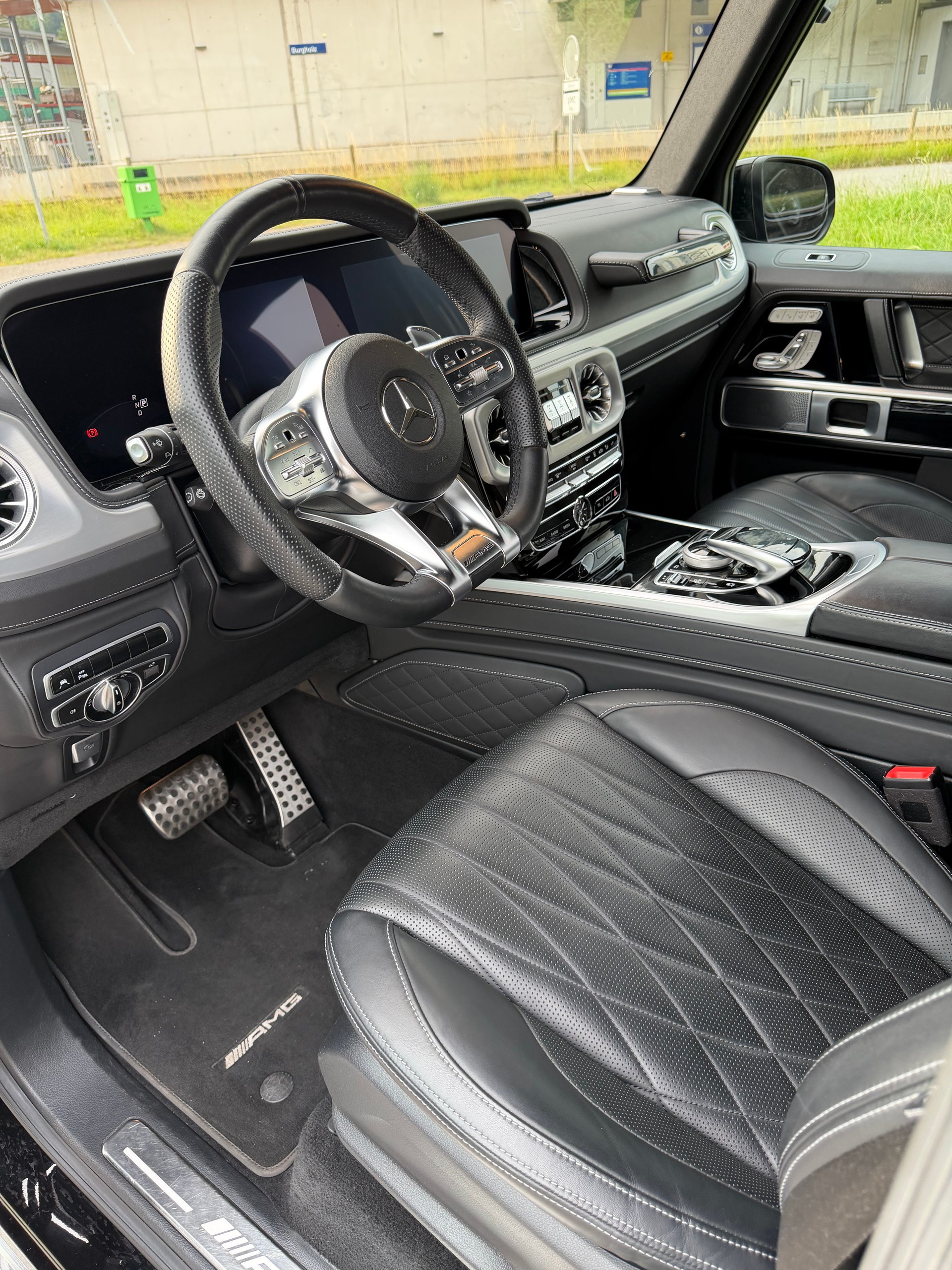 MERCEDES-BENZ G 63 AMG-image-9