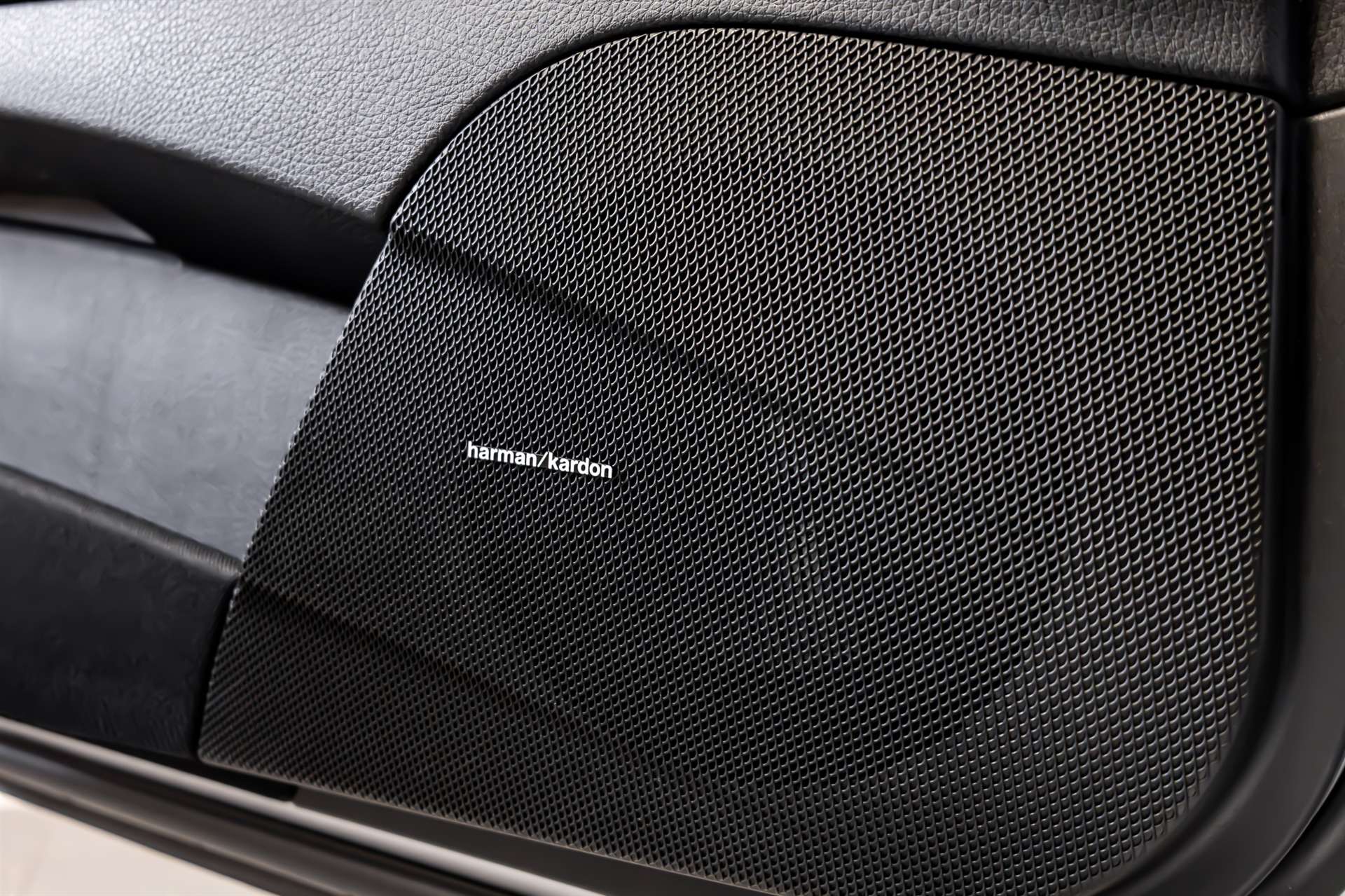 MERCEDES-BENZ E 350 CGI Avantgarde 7G-Tronic-image-23