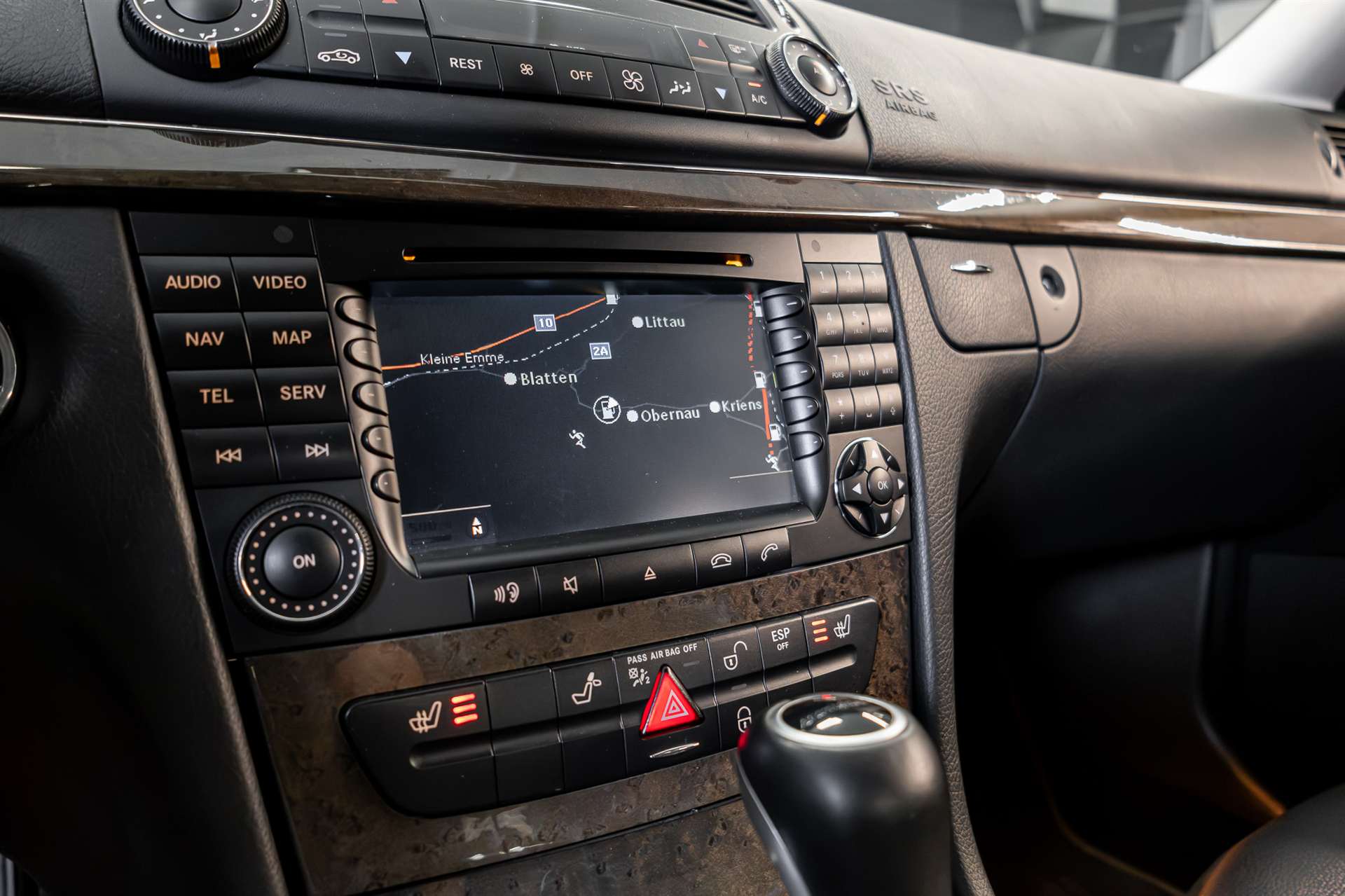 MERCEDES-BENZ E 350 CGI Avantgarde 7G-Tronic-image-18