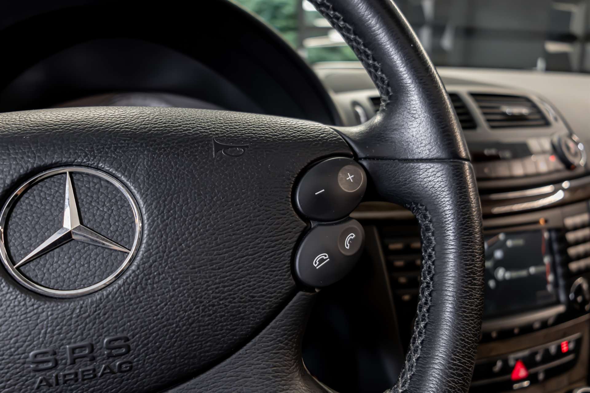MERCEDES-BENZ E 350 CGI Avantgarde 7G-Tronic-image-11