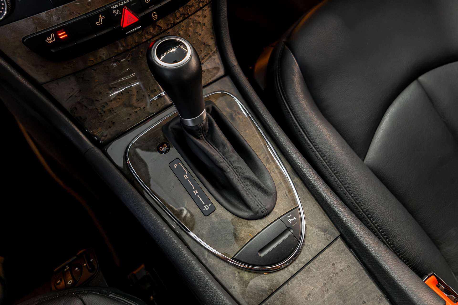MERCEDES-BENZ E 350 CGI Avantgarde 7G-Tronic-image-21
