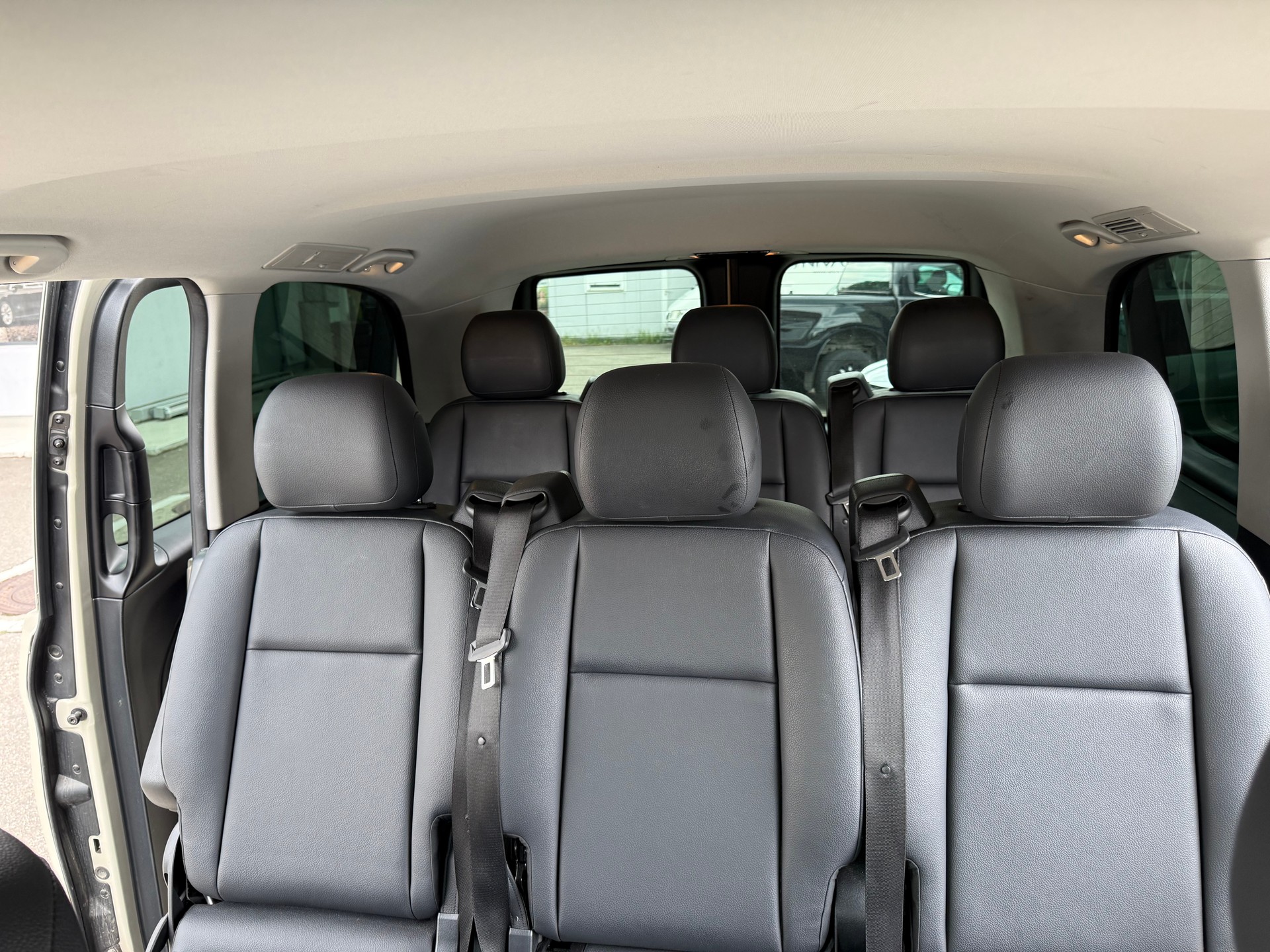 MERCEDES-BENZ Vito 119 BlueTEC Tourer Base L 4Matic 7G-Tronic-image-11