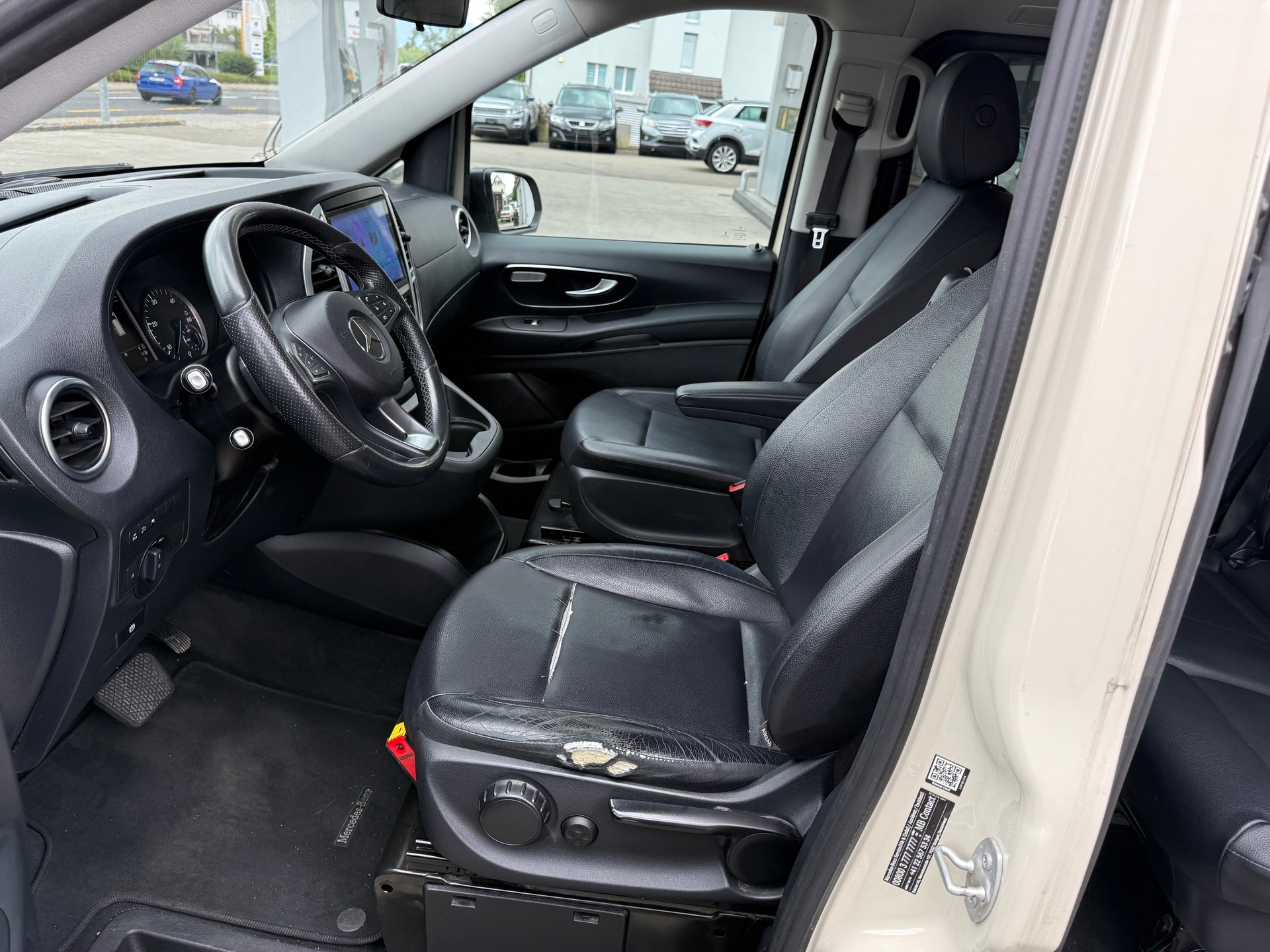MERCEDES-BENZ Vito 119 BlueTEC Tourer Base L 4Matic 7G-Tronic-image-8
