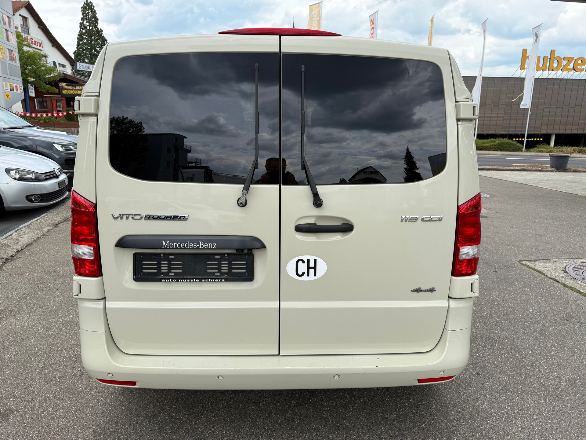 MERCEDES-BENZ Vito 119 BlueTEC Tourer Base L 4Matic 7G-Tronic-image-3