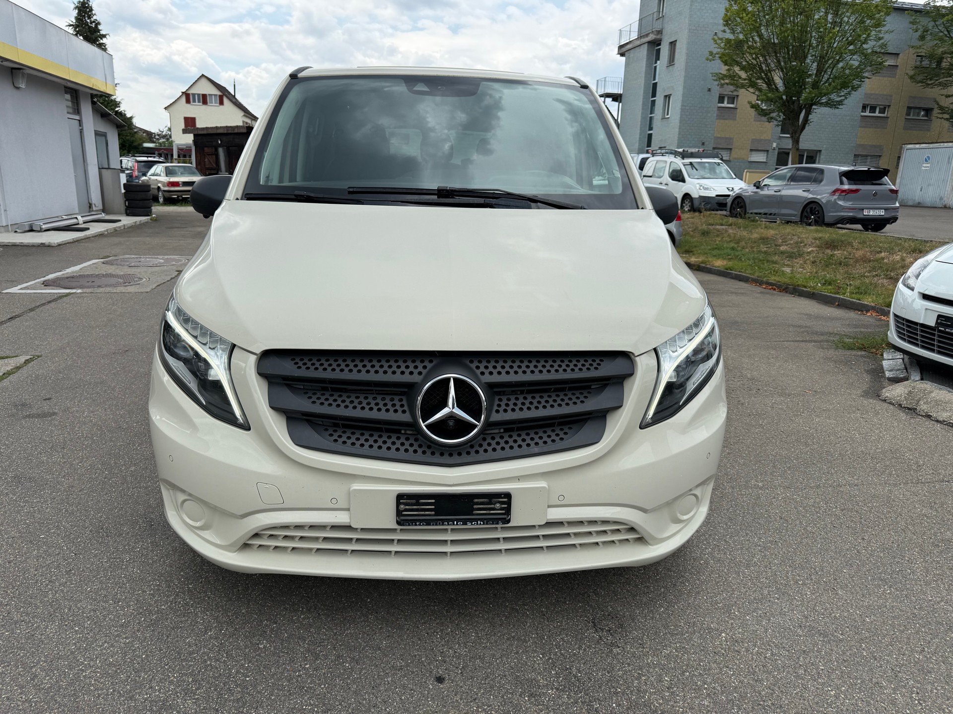 MERCEDES-BENZ Vito 119 BlueTEC Tourer Base L 4Matic 7G-Tronic-image-1