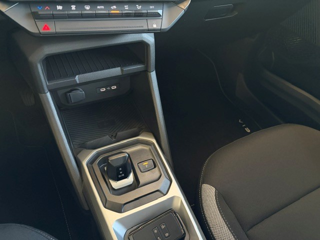 DACIA Duster HEV 155 Journey-image-12