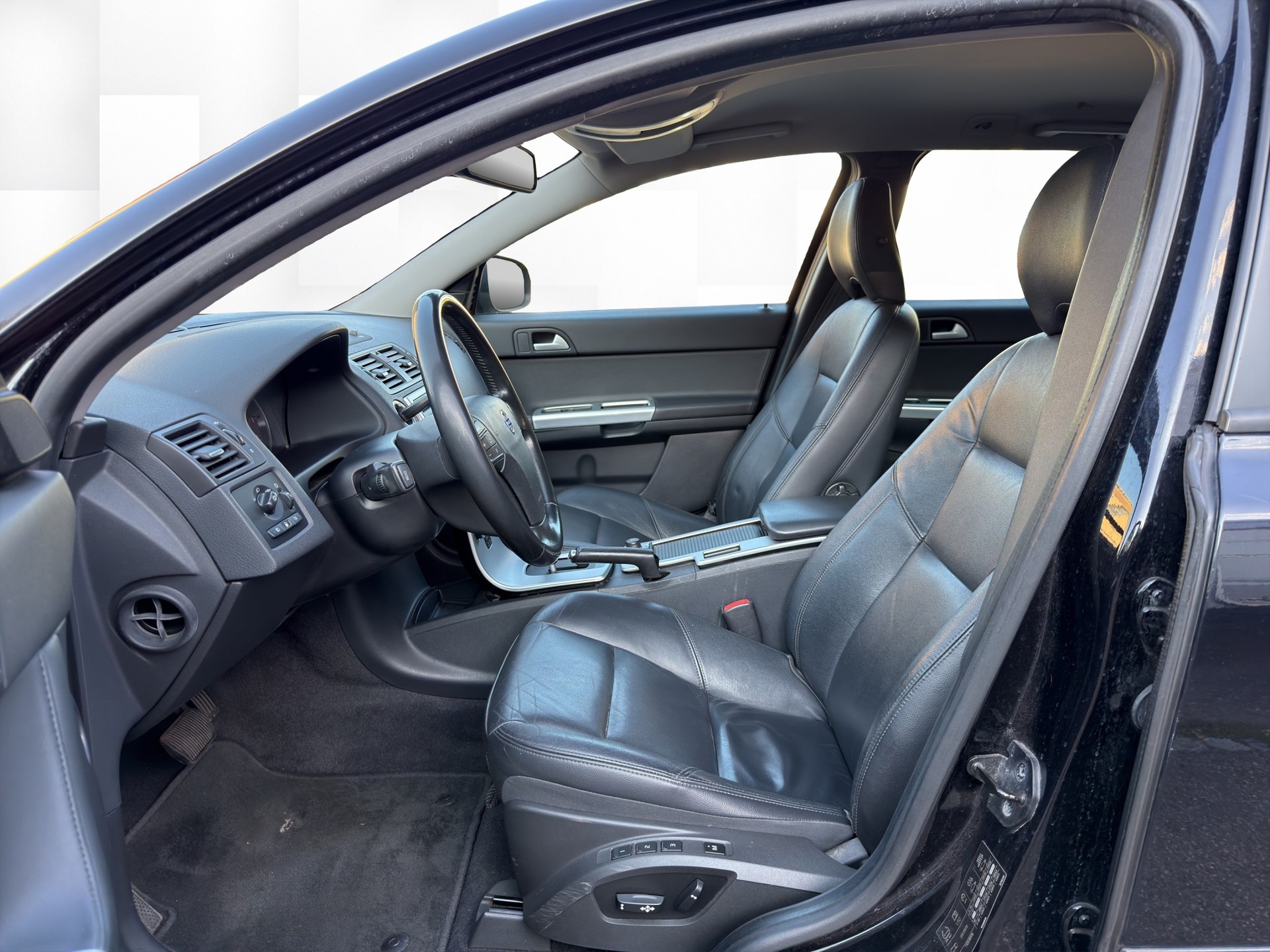 VOLVO V50 D5 Summum Geartronic-image-7
