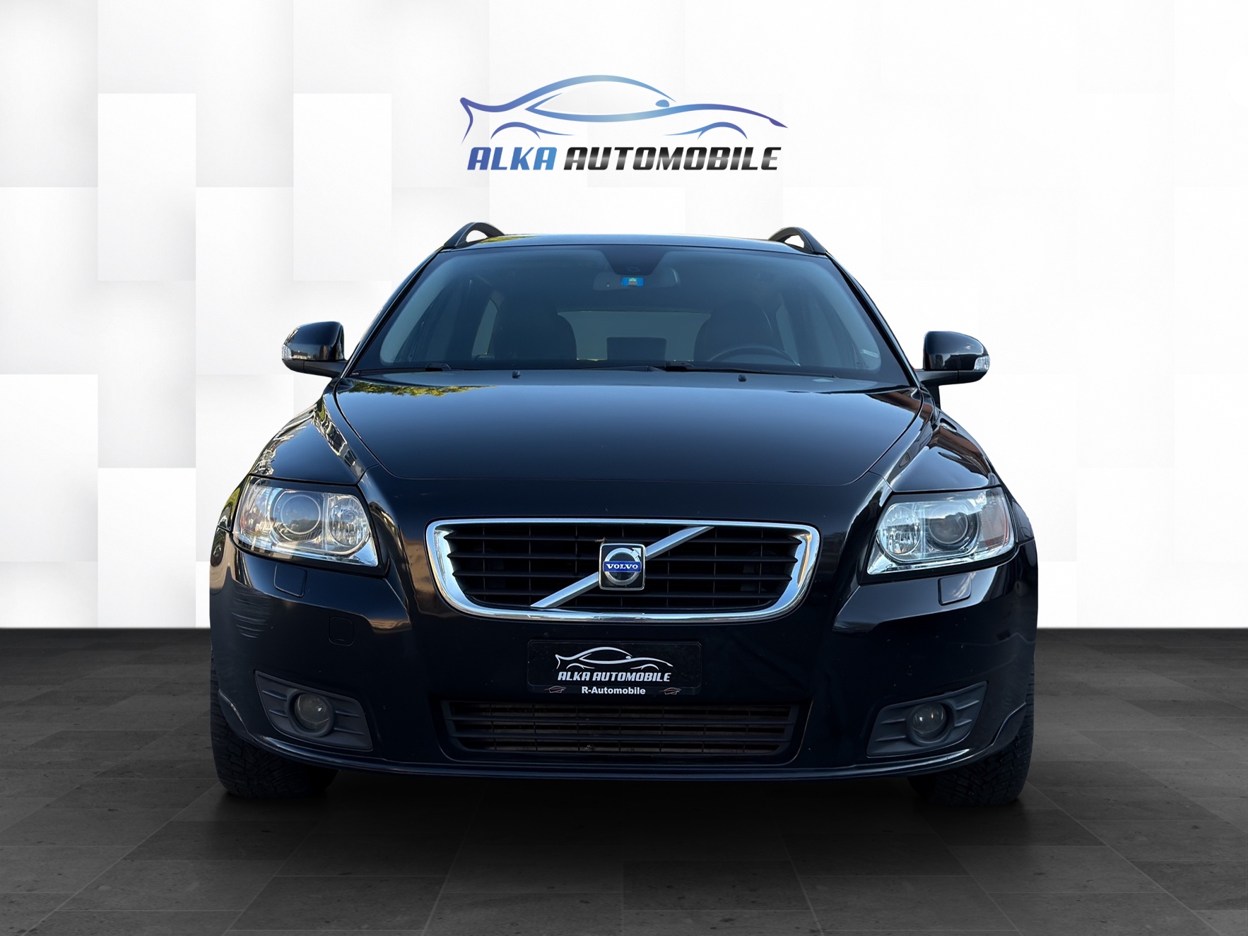 VOLVO V50 D5 Summum Geartronic-image-1