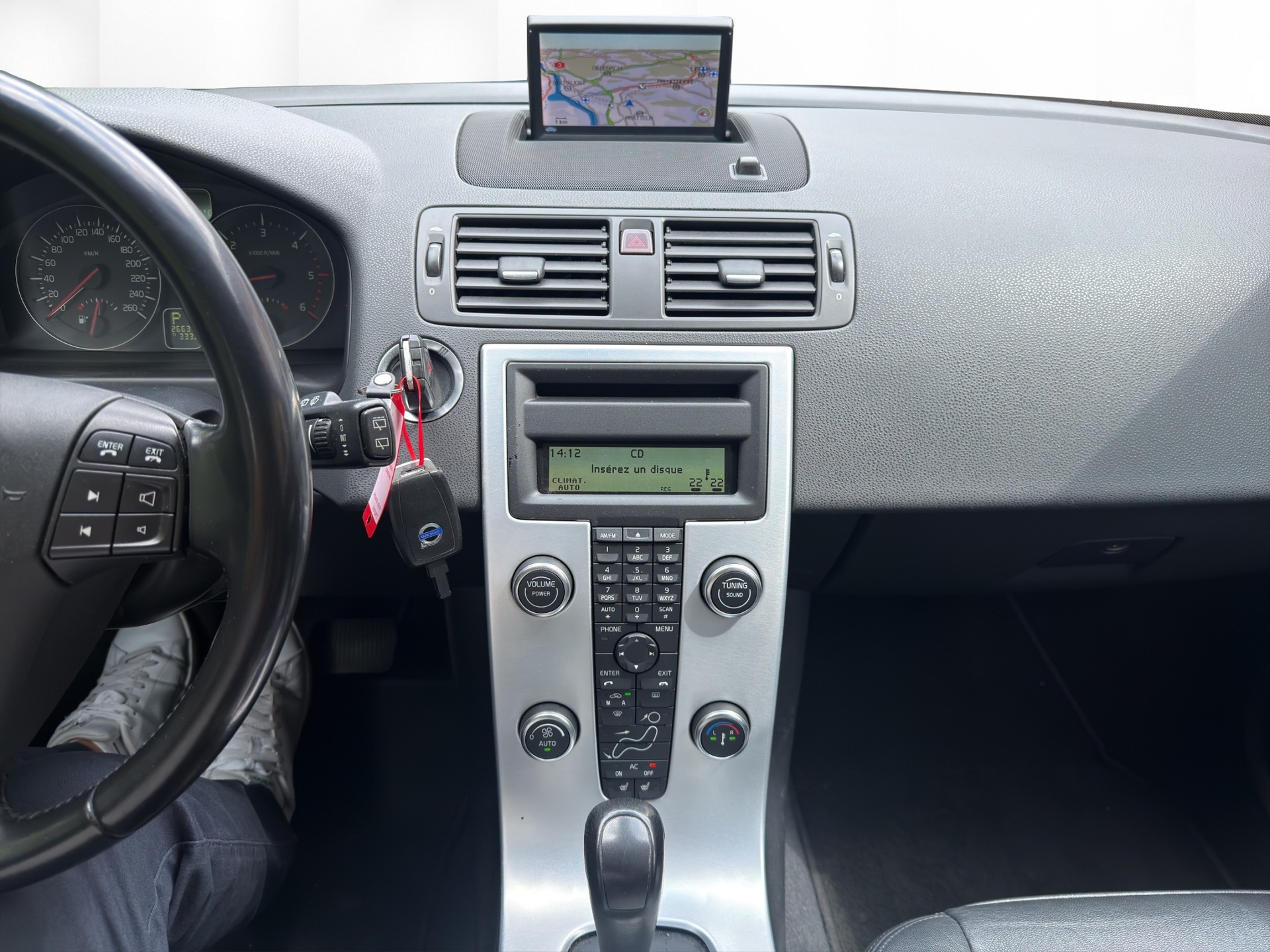 VOLVO V50 D5 Summum Geartronic-image-13