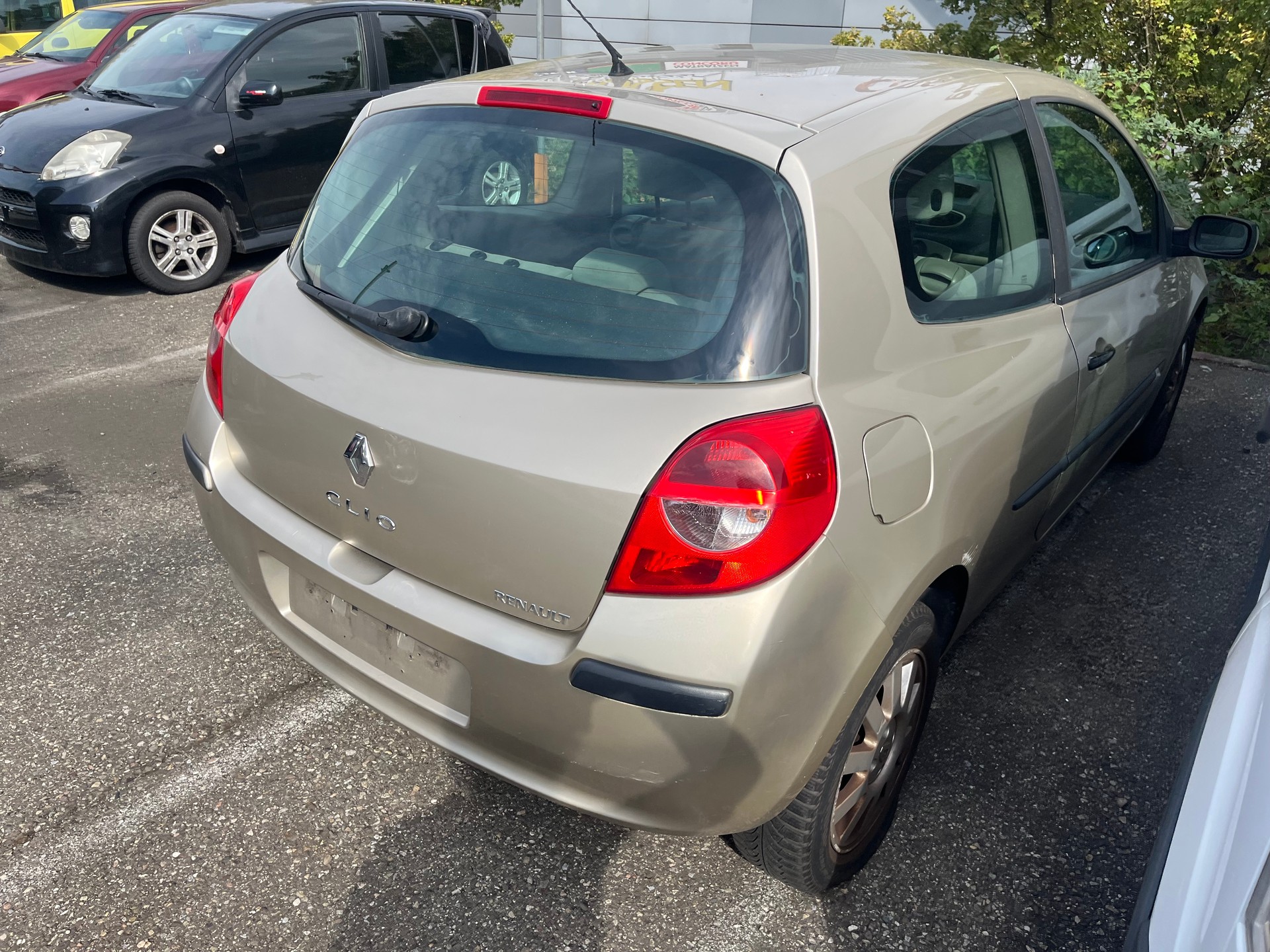 RENAULT Clio 1.6 16V Dynamique-image-5