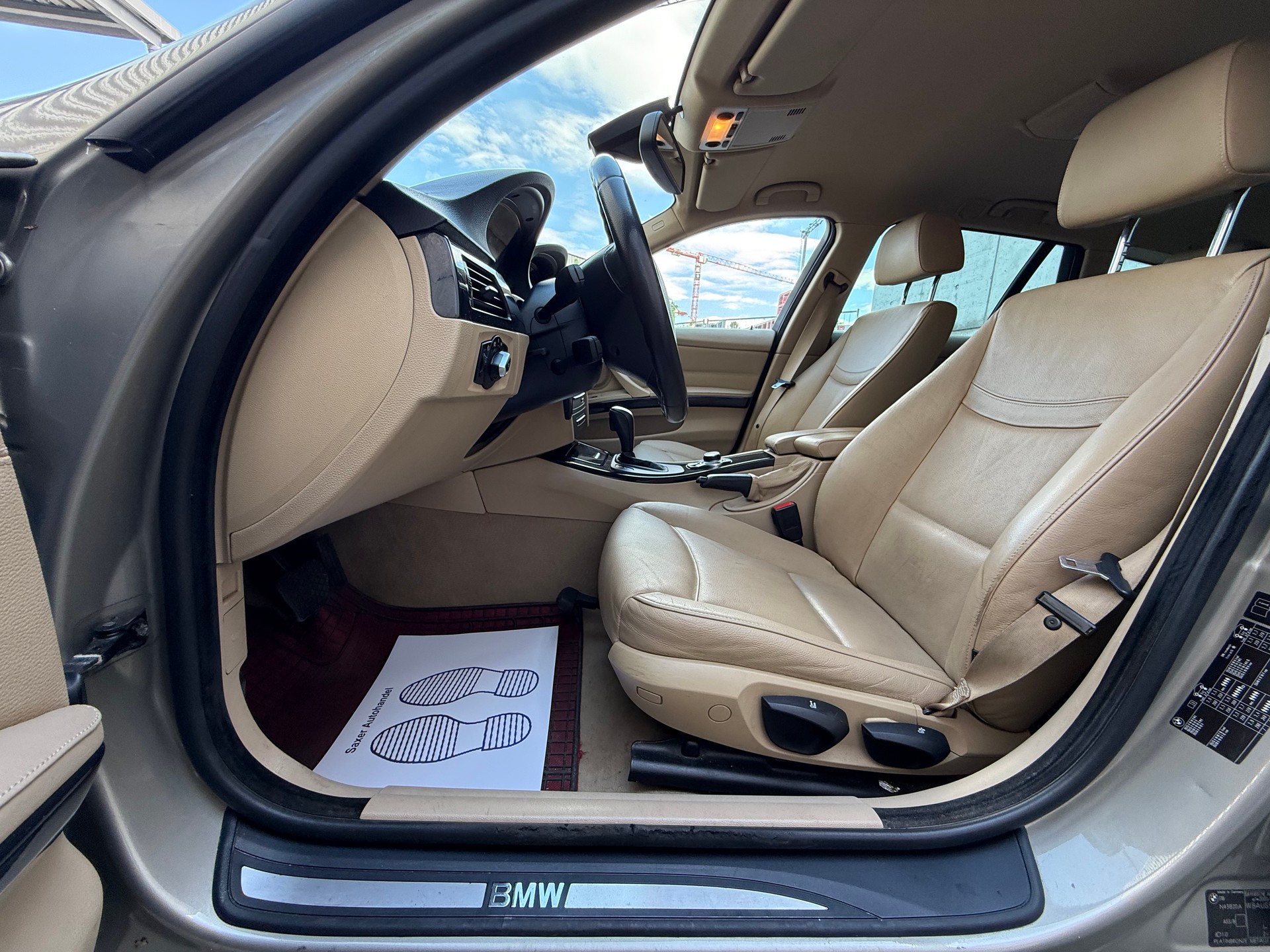BMW 318i Touring Steptronic-image-9