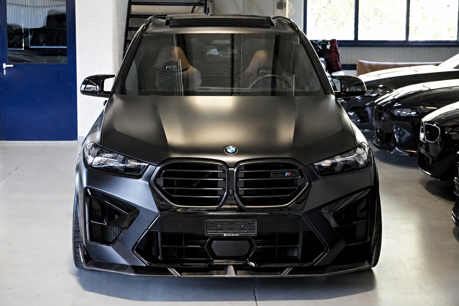 BMW X5M Competition // FROZEN BLACK // WHEELFORCE WHEELS 23" // H&R GEWINDEFEDERN // WERKSGARANTIE //-image-1