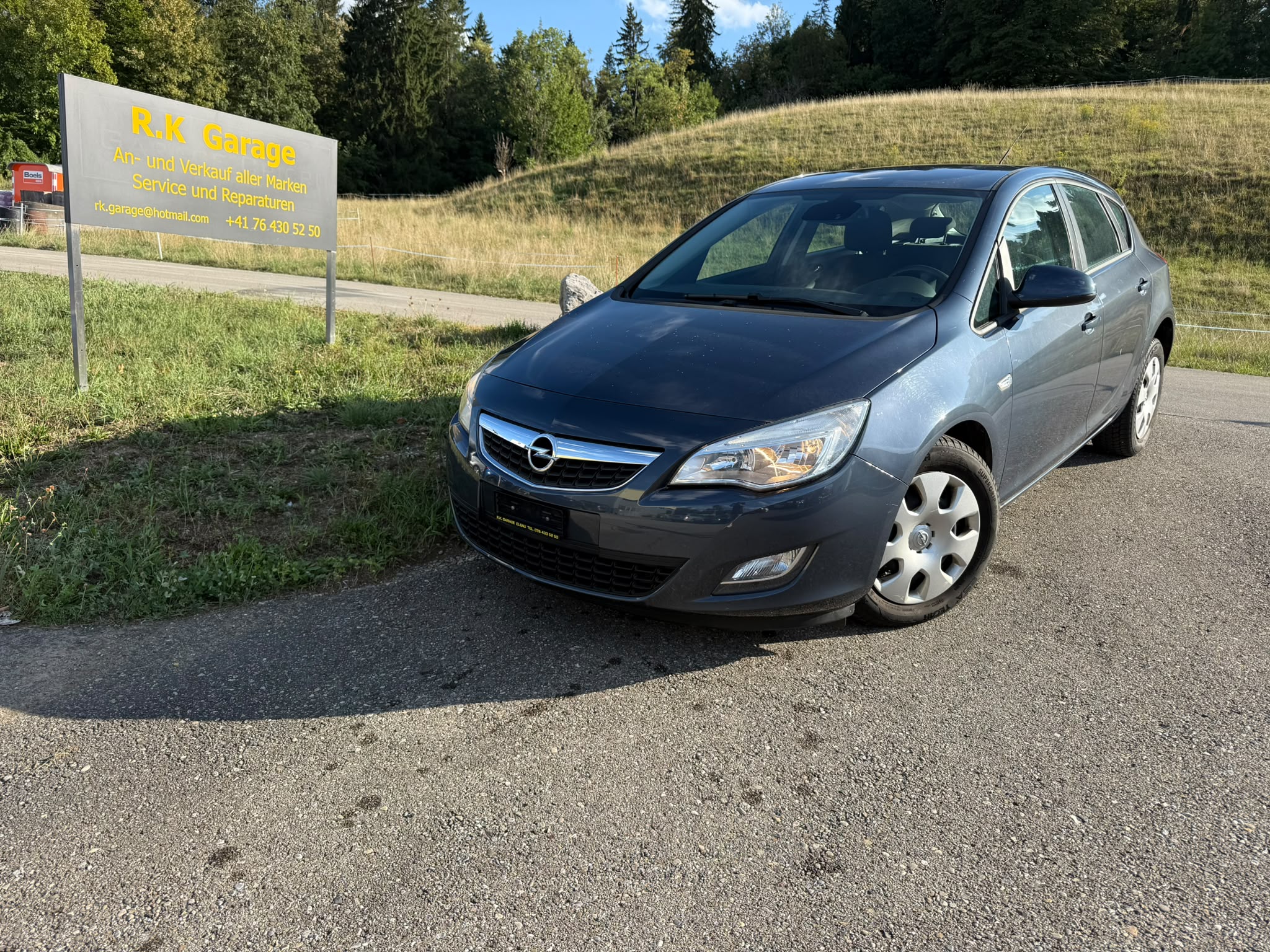 Car photo