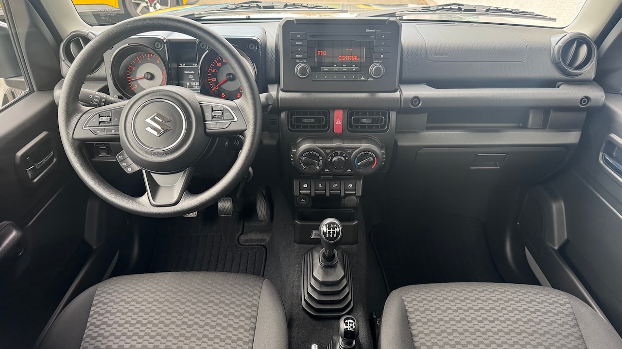 SUZUKI JIMNY 1.5 HORIZON EDITION 4x4 | 2 PLATZER | MANUEL-image-19