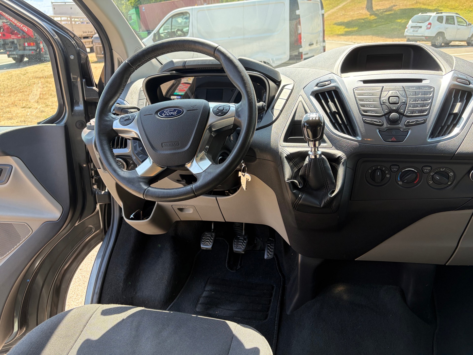 FORD 2.0 TDCi 170 Titanium-image-4