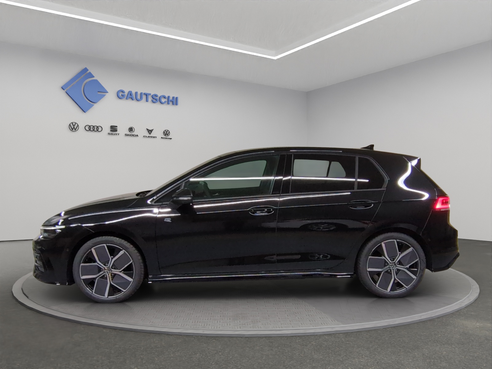 VW Golf 2.0 TSI R-Line DSG 4 Motion-image-1