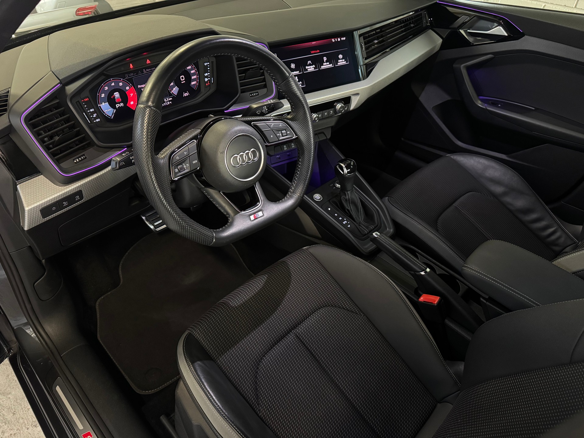 AUDI A1 Sportback 30 TFSI S Line S-tronic-image-4