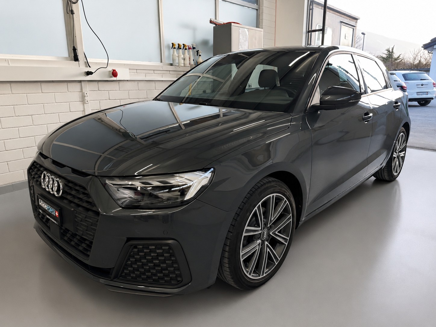 AUDI A1 Sportback 30 TFSI S Line S-tronic-image-0