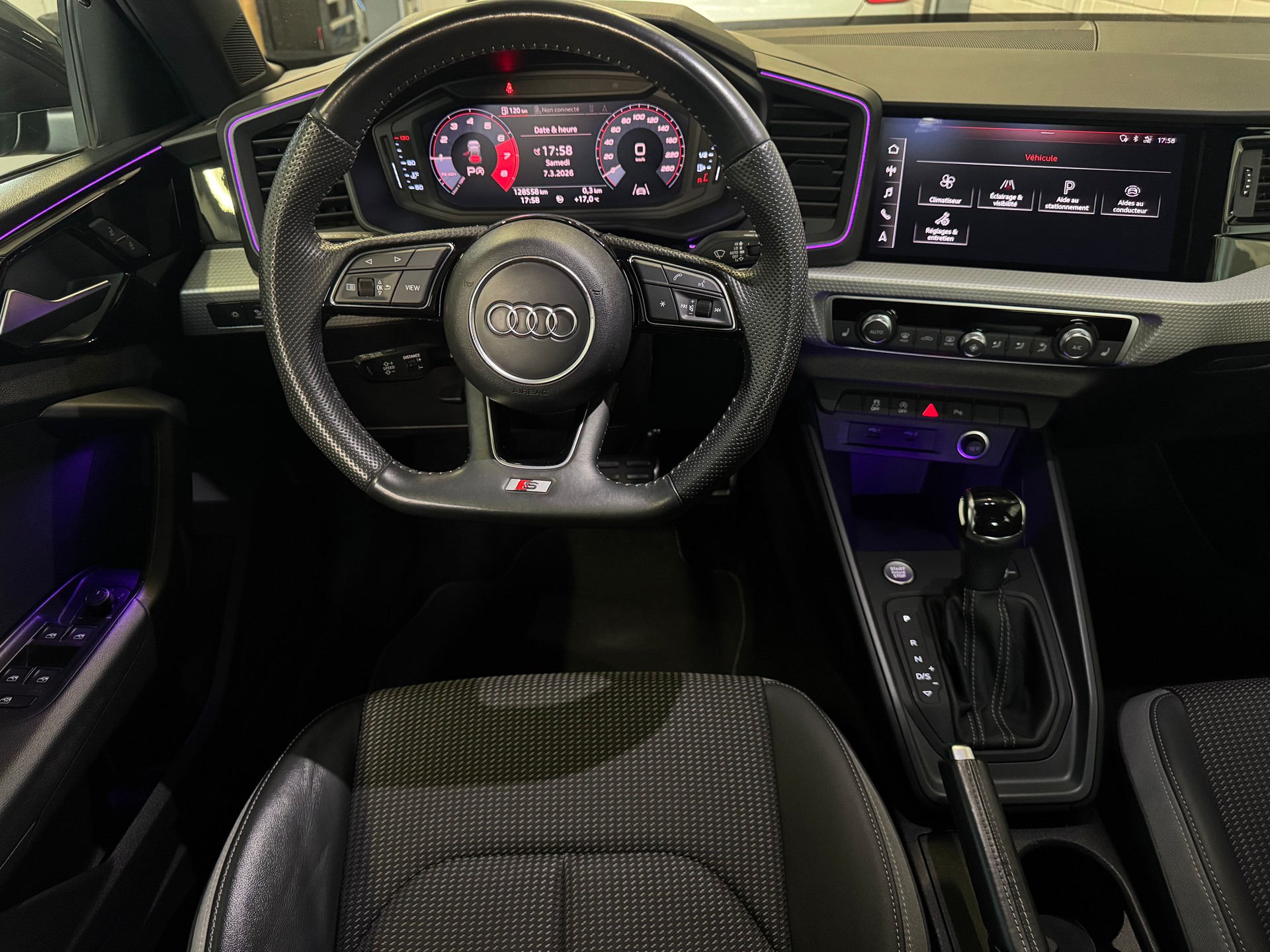 AUDI A1 Sportback 30 TFSI S Line S-tronic-image-7