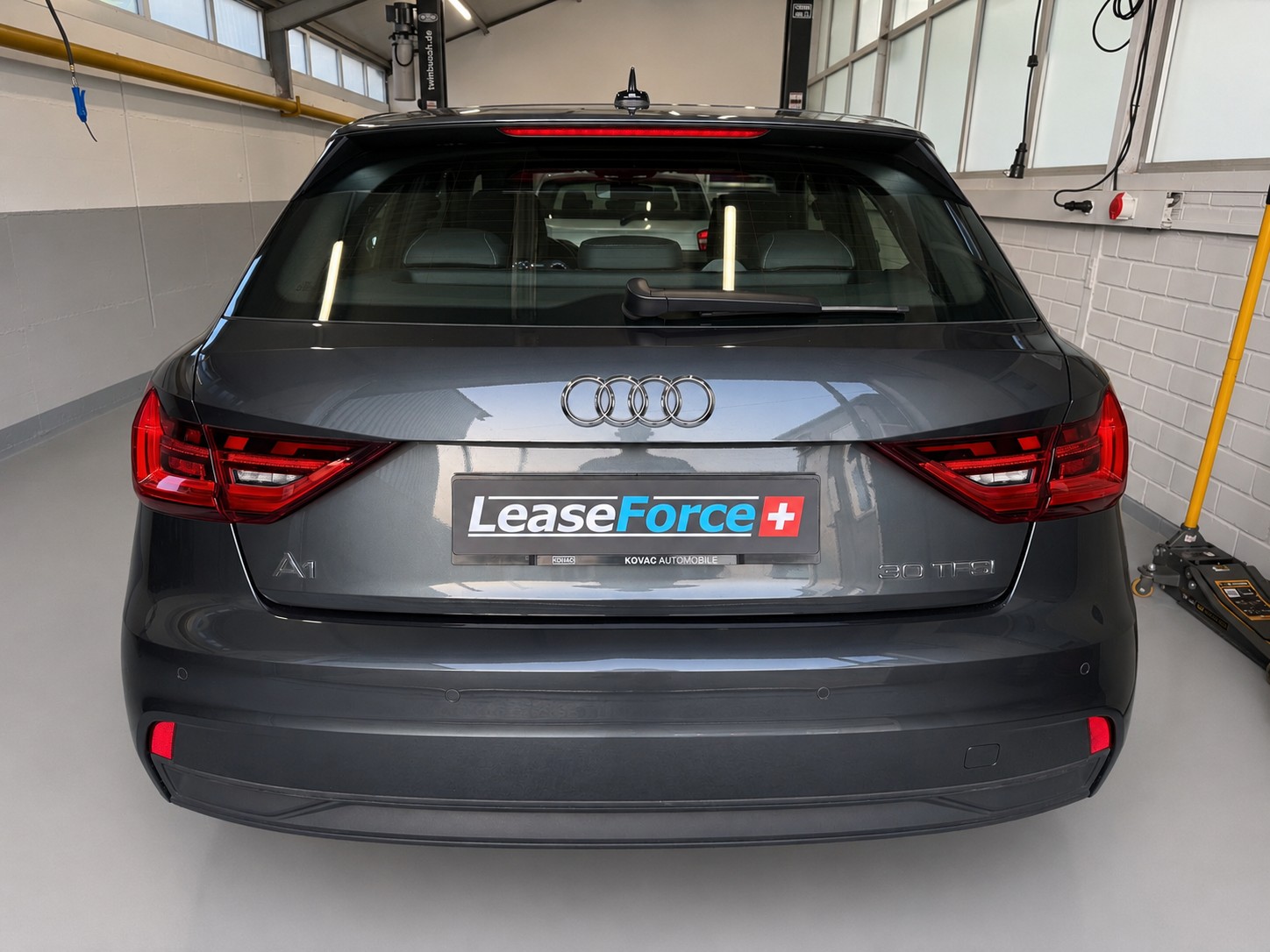 AUDI A1 Sportback 30 TFSI S Line S-tronic-image-3