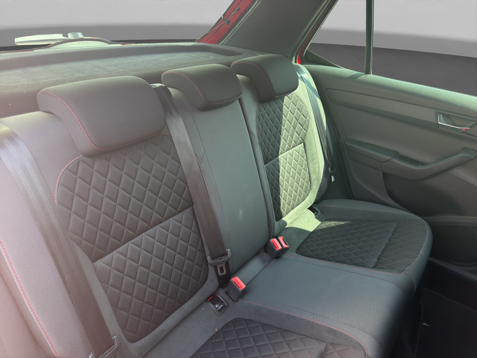 SKODA Fabia 1.0 TSI Monte Carlo-image-13