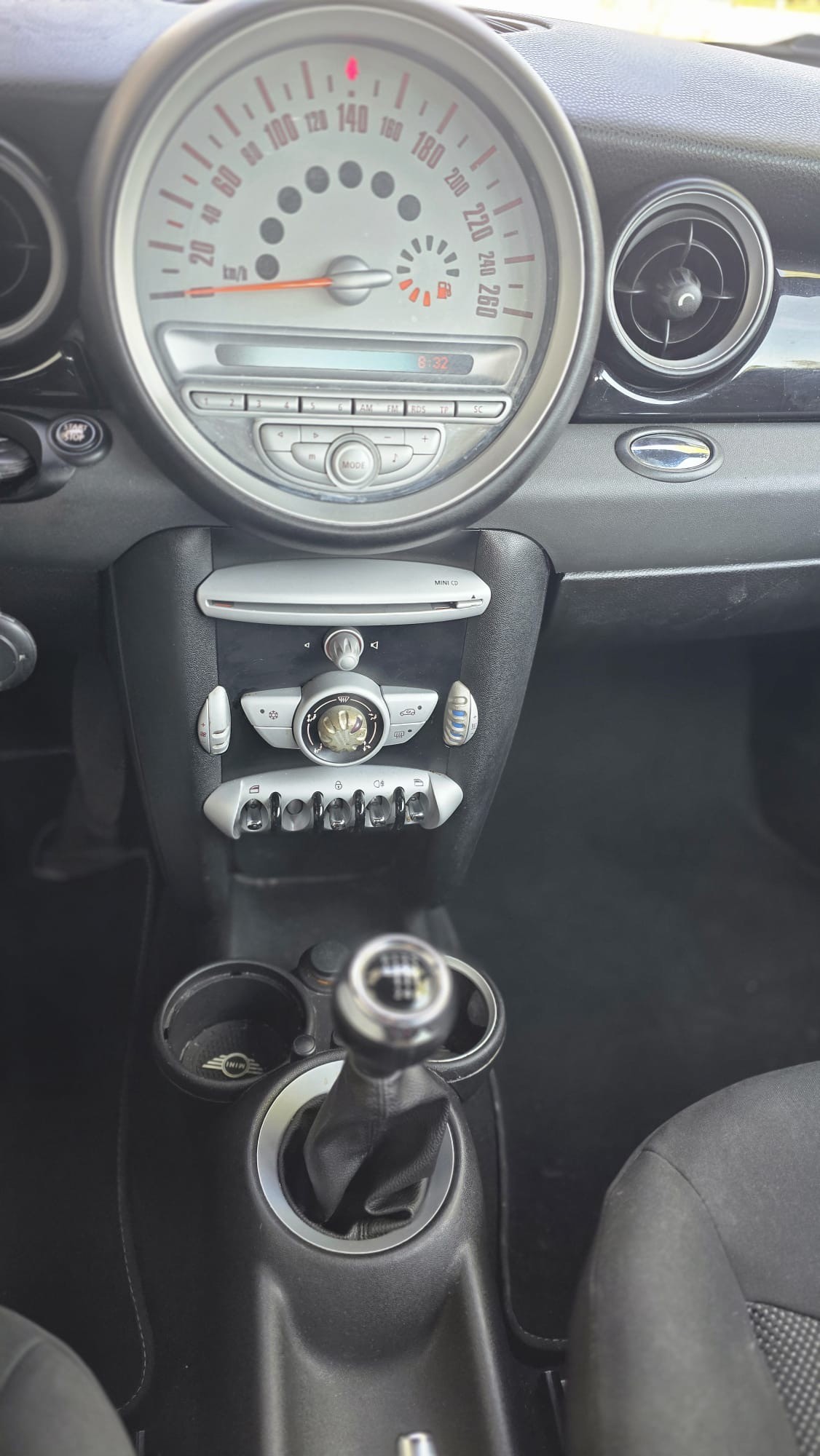 MINI One-image-10