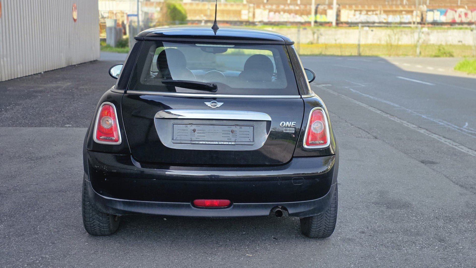MINI One-image-4